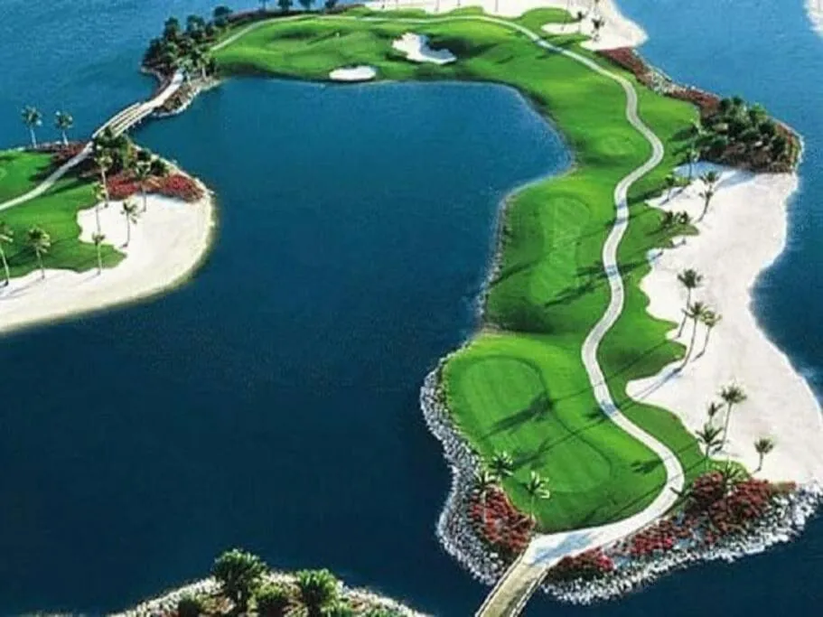 Natural landscape in Serene Naples Retreat: Golf-Resort Pool-Tennis-Gym