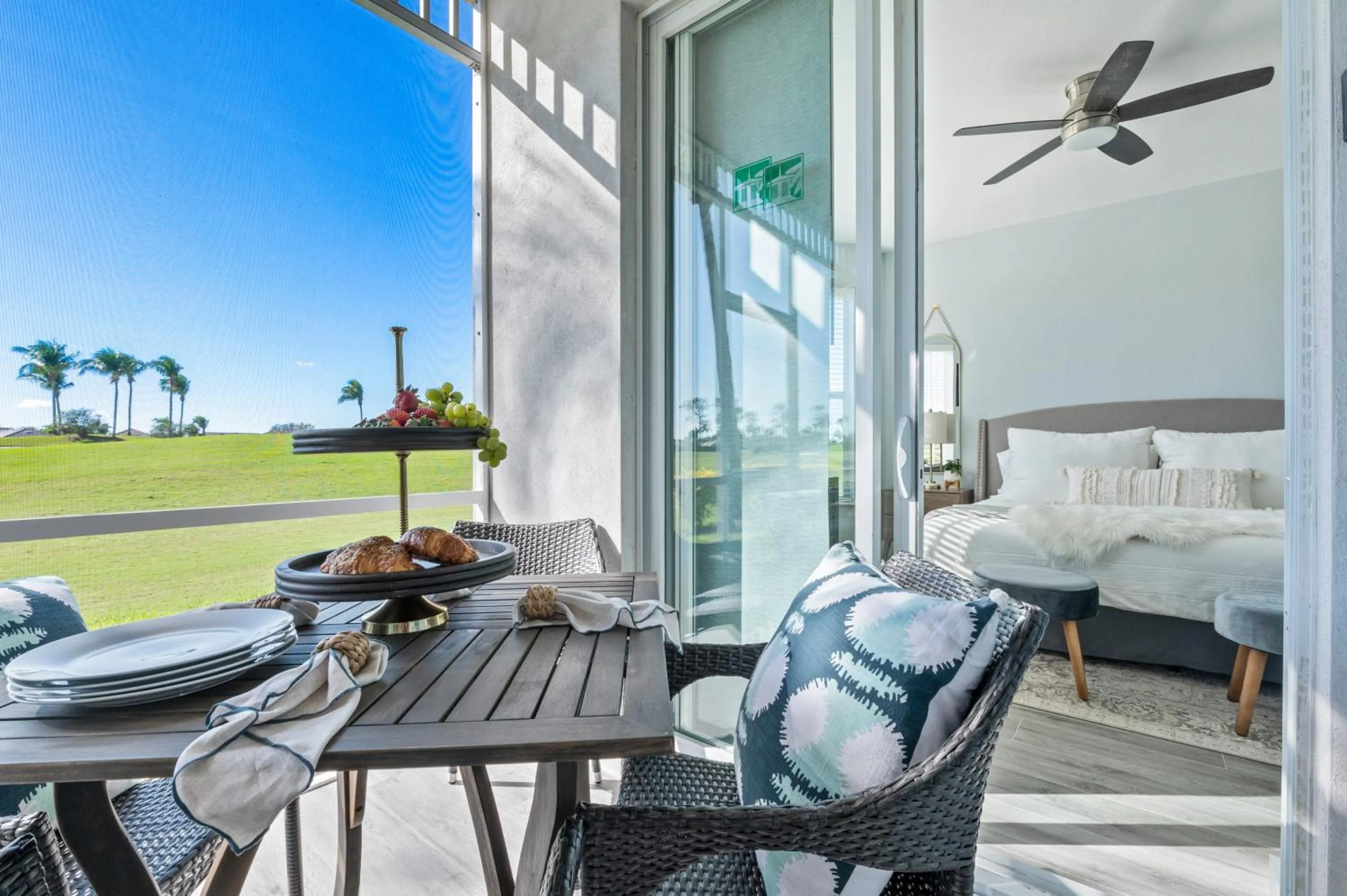 Serene Naples Retreat: Golf-Resort Pool-Tennis-Gym
