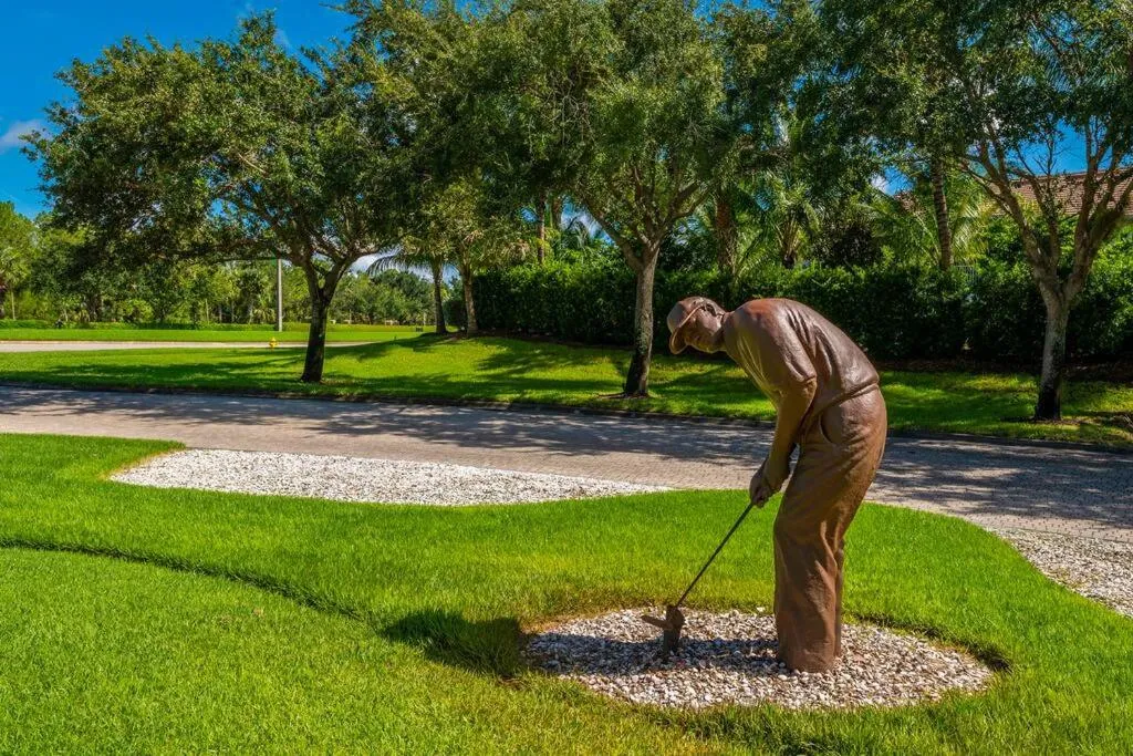 Natural landscape in Serene Naples Retreat: Golf-Resort Pool-Tennis-Gym