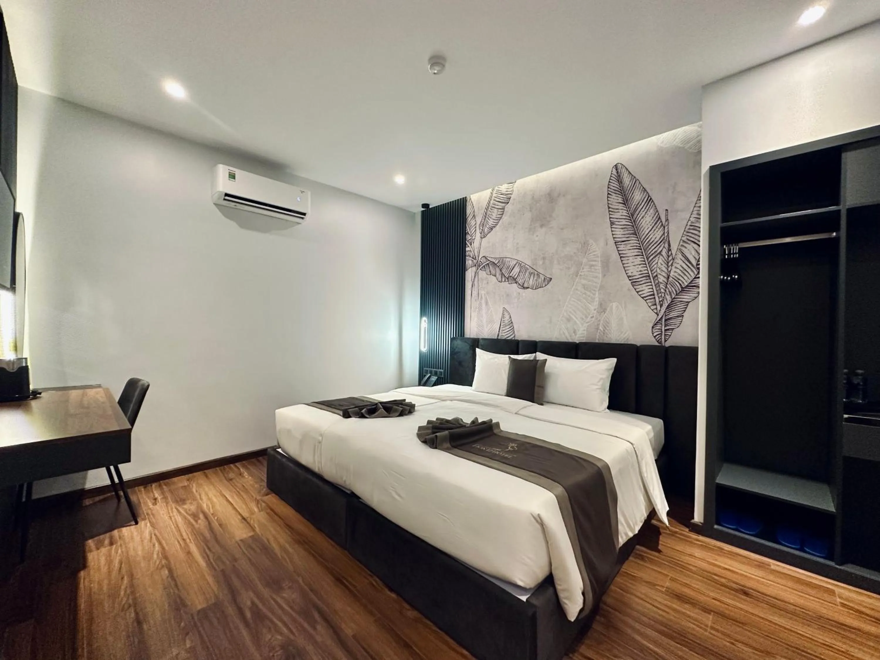 Bed in LION 10 HOTEL