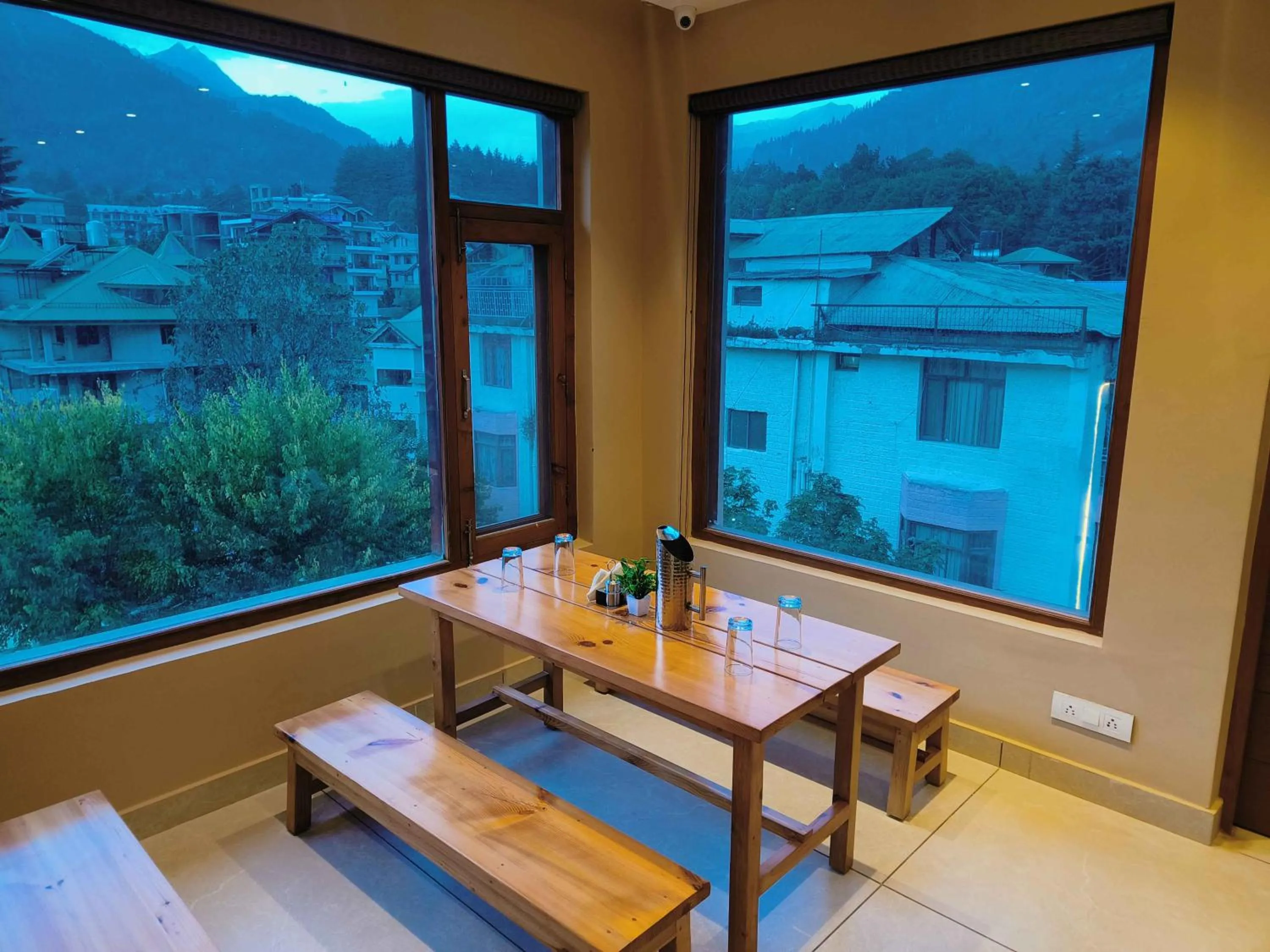 Natural landscape in Sa-Ba Manali Inn, Mall Road