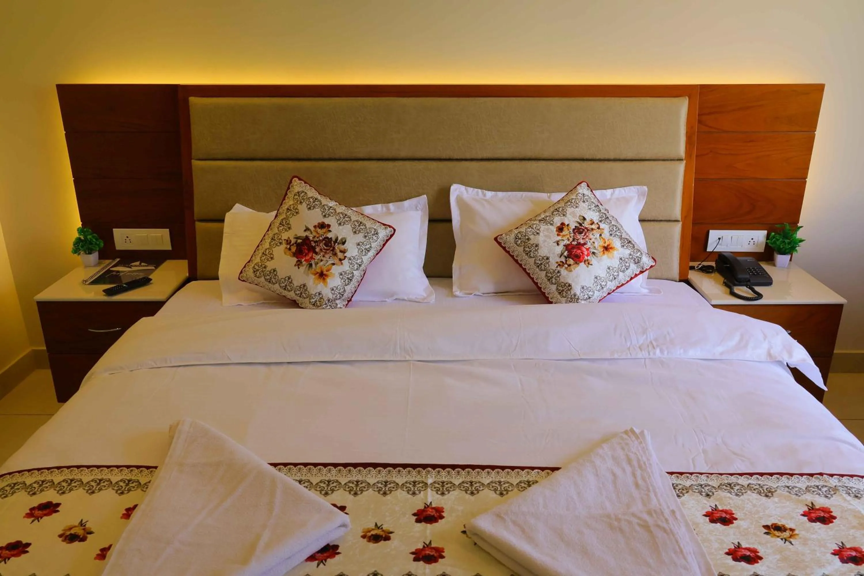 Bed in Sa-Ba Manali Inn, Mall Road
