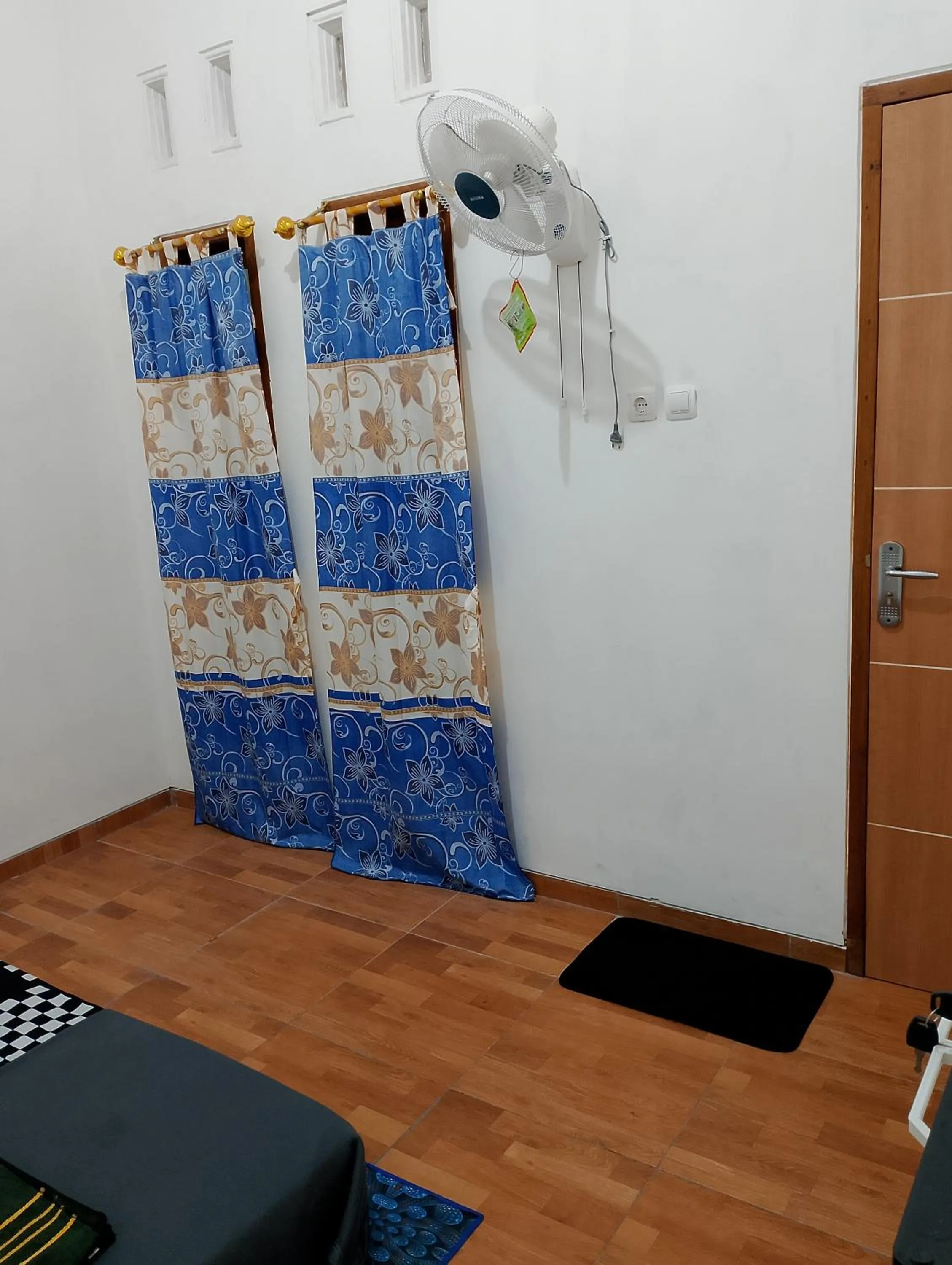 Bed in Ador 46 Homestay Syariah & Kost