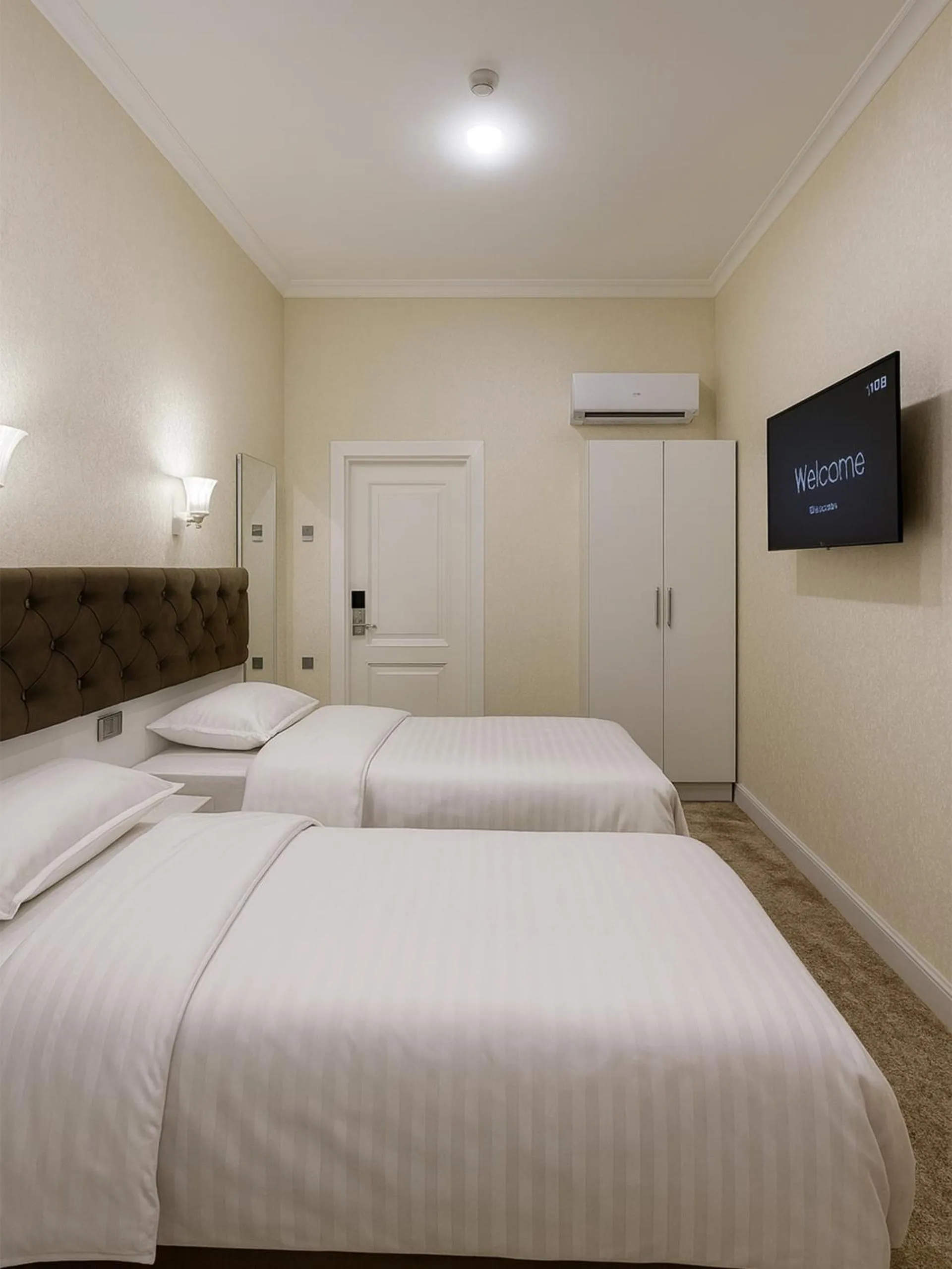 Photo of the whole room, Bed in Panorama Hotel & More