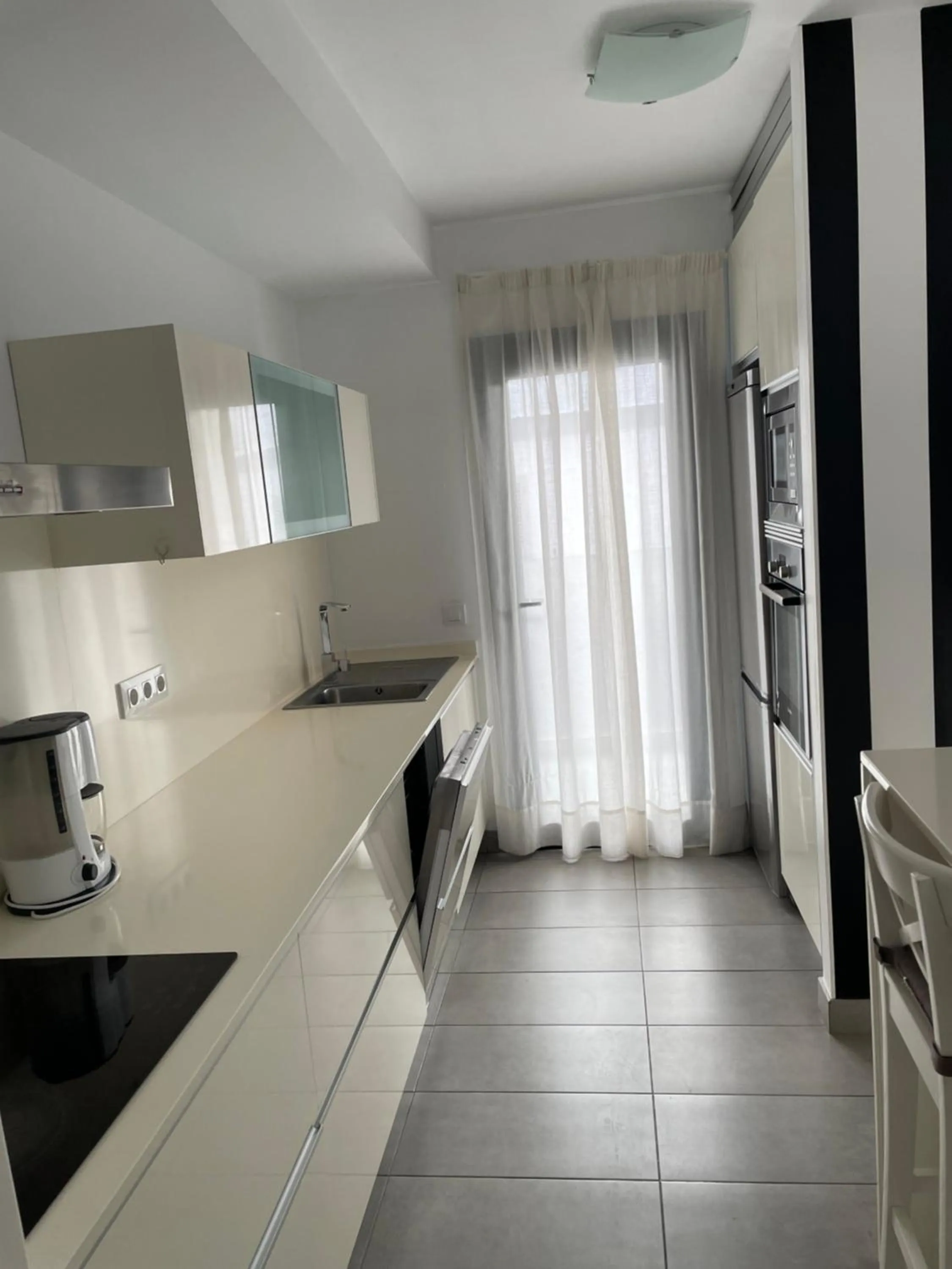 Kitchen or kitchenette in PURA VIDA Beach Suite