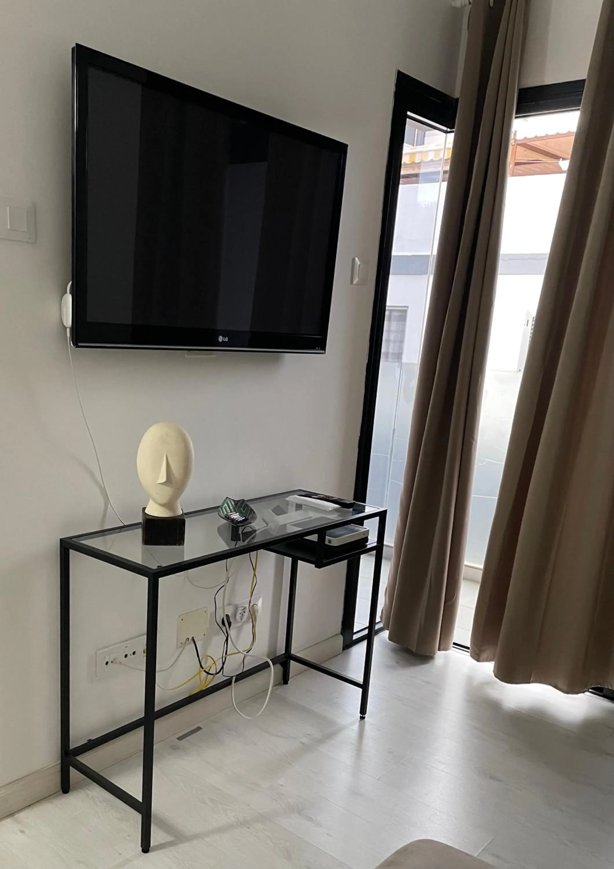 TV and multimedia in PURA VIDA Beach Suite