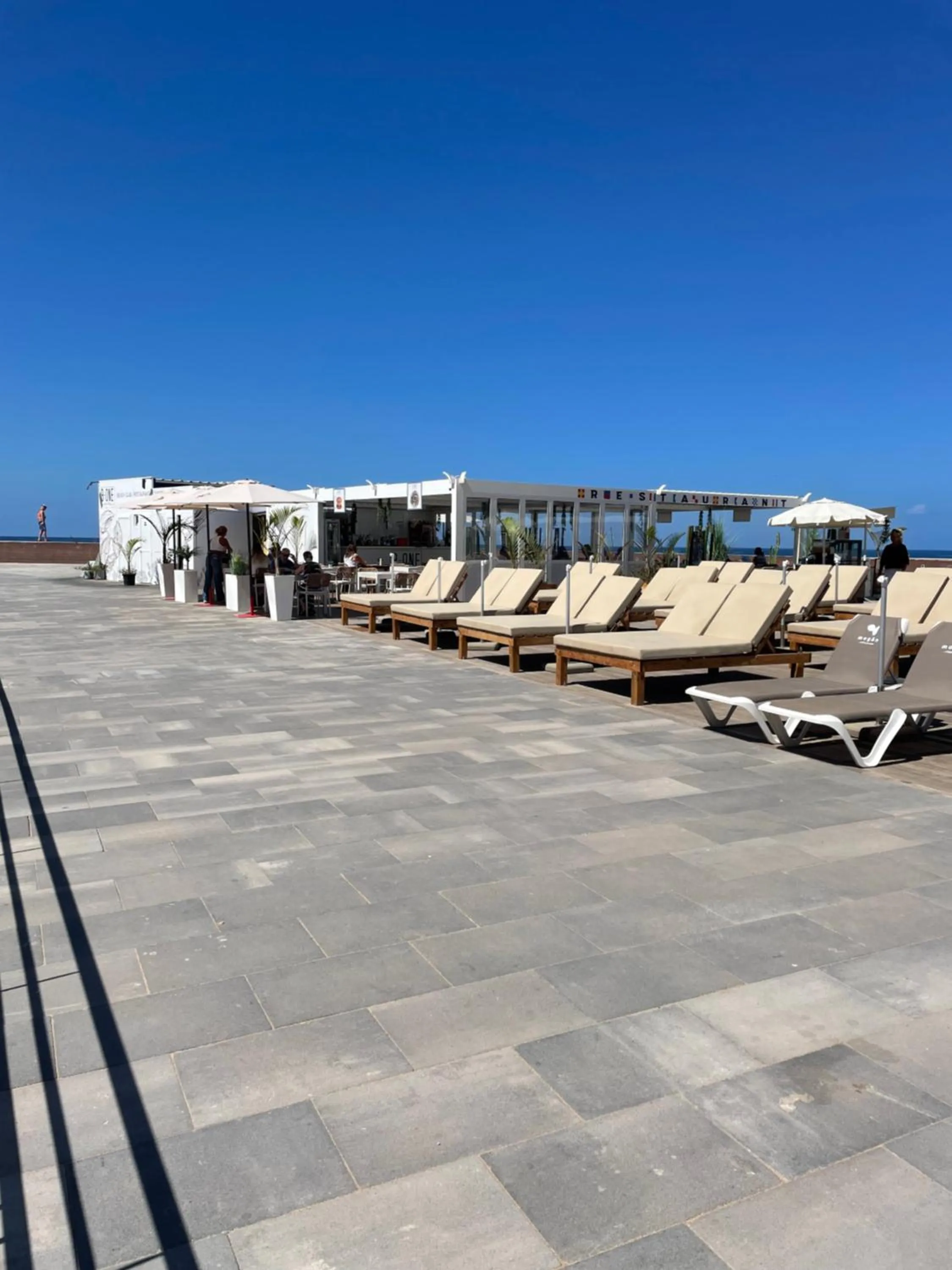 Restaurant/places to eat in PURA VIDA Beach Suite