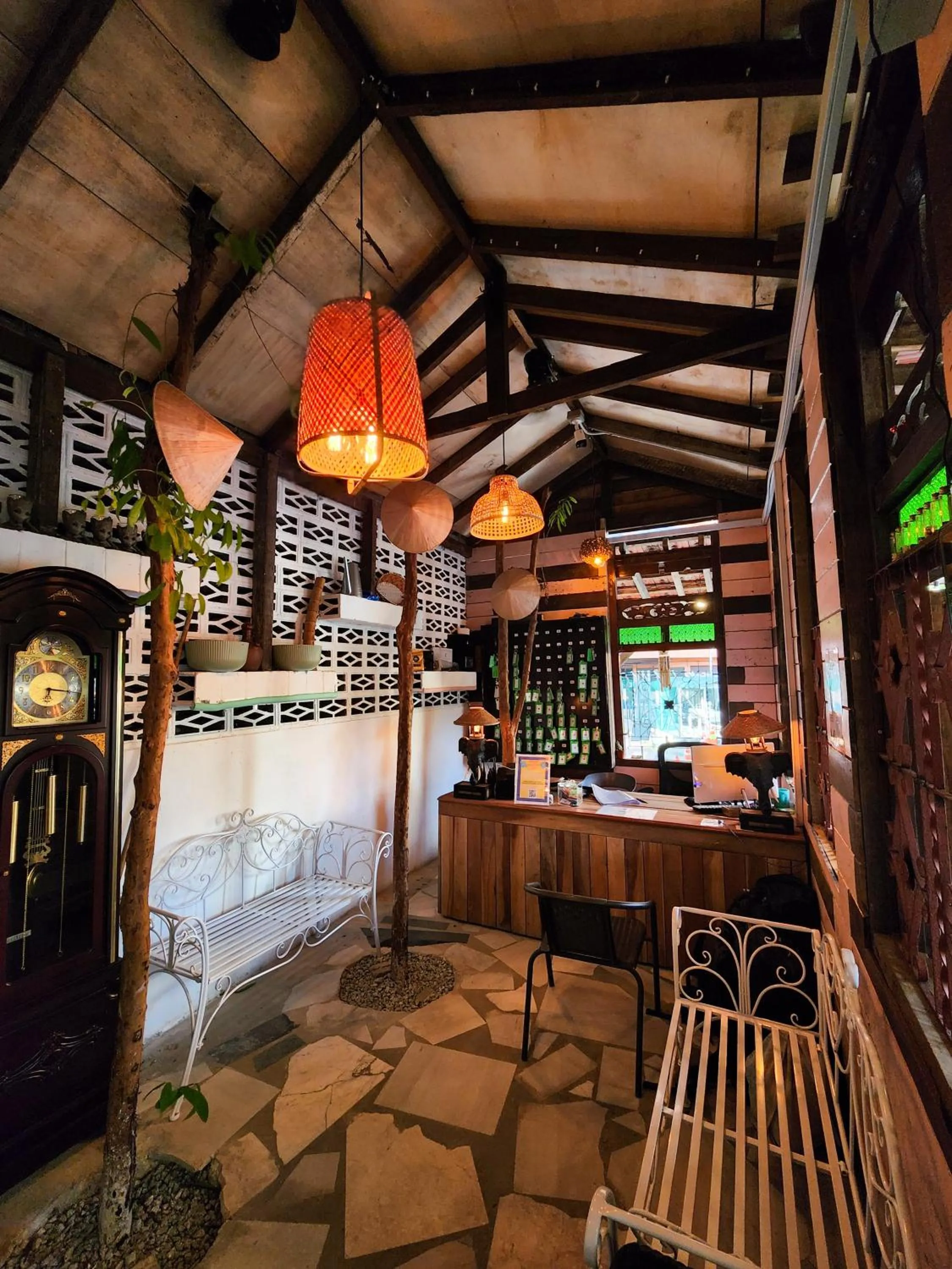 Lobby or reception in Bestow Boutique Hotel