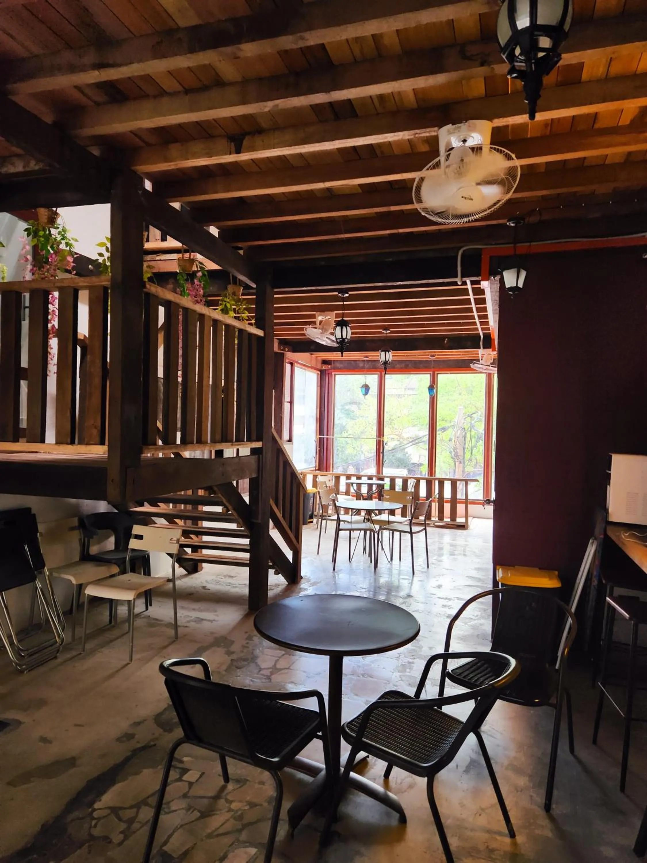 Communal lounge/ TV room in Bestow Boutique Hotel