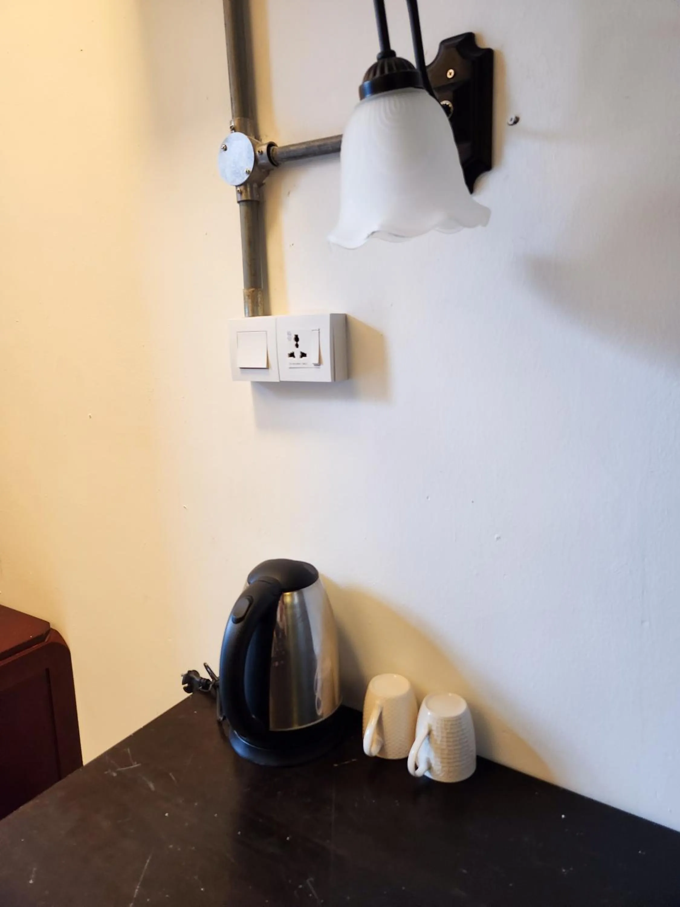 Coffee/tea facilities in Bestow Boutique Hotel