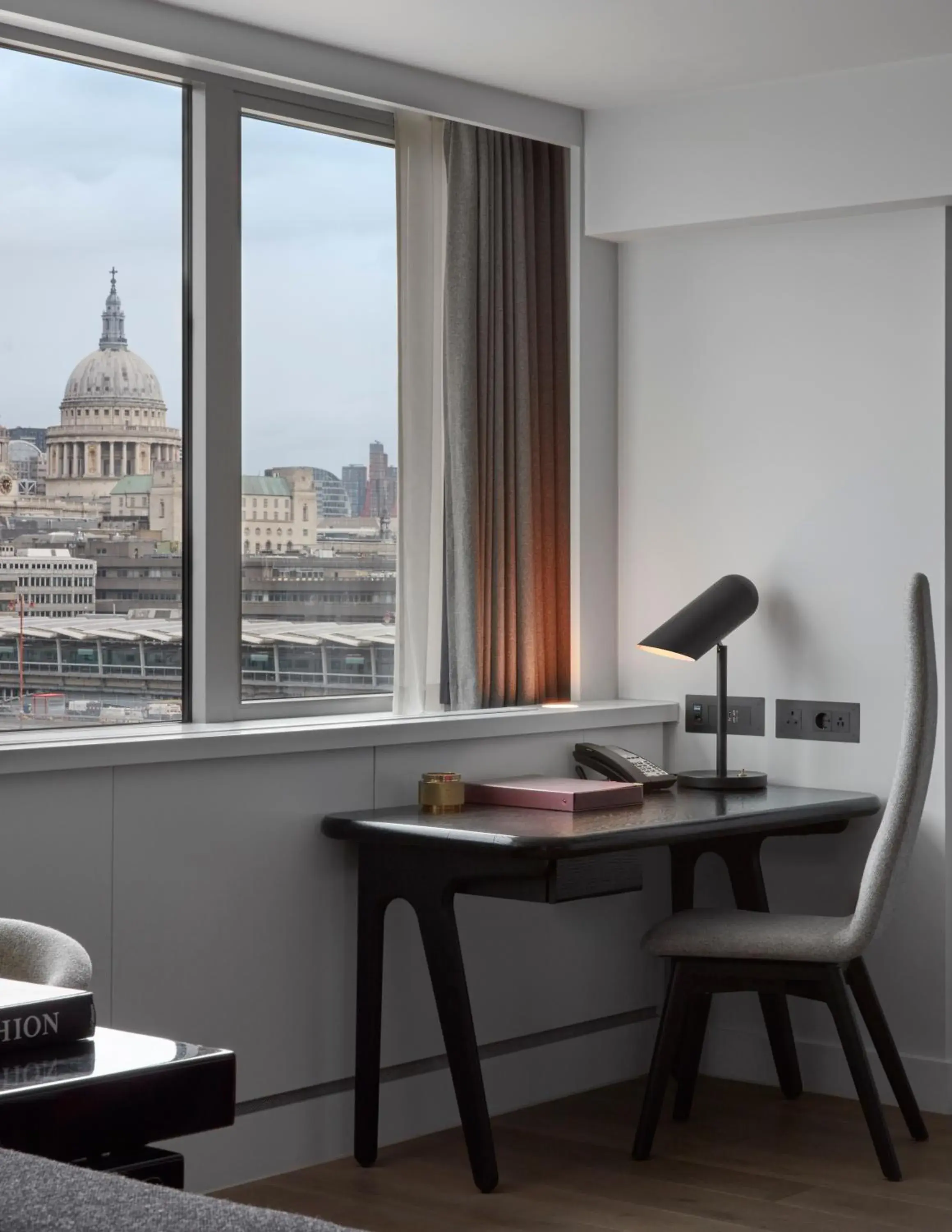 Suite with River View in Sea Containers London Suite with River View in Sea Containers London