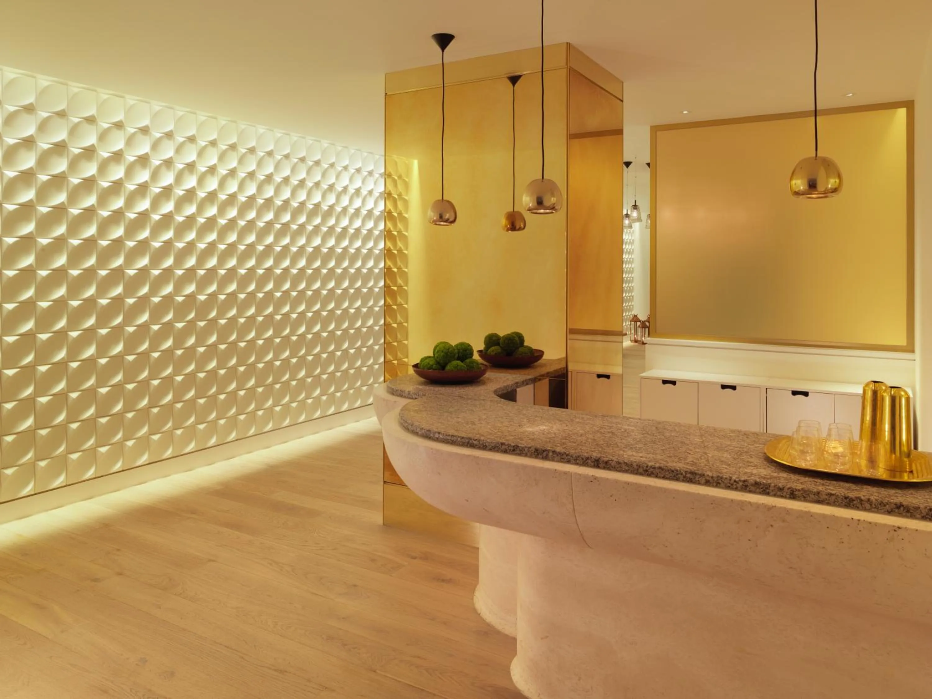 Spa and wellness centre/facilities in Sea Containers London