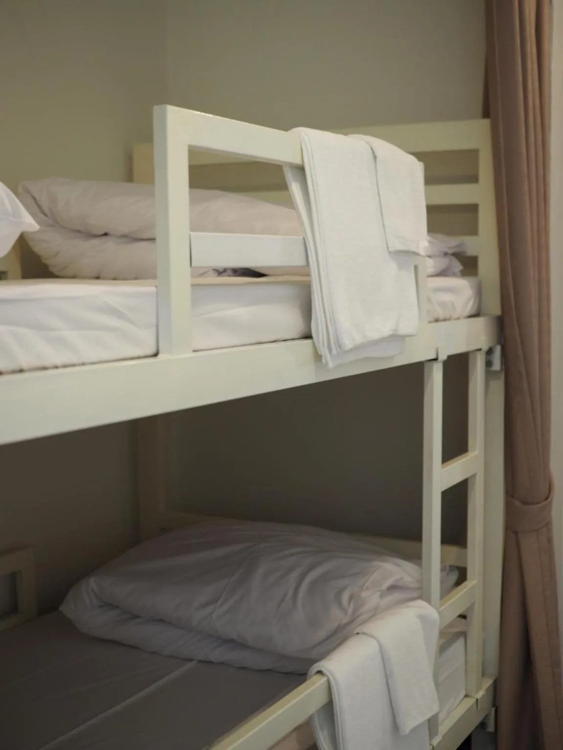 Bedroom, Bed in Krung Tone Hostel