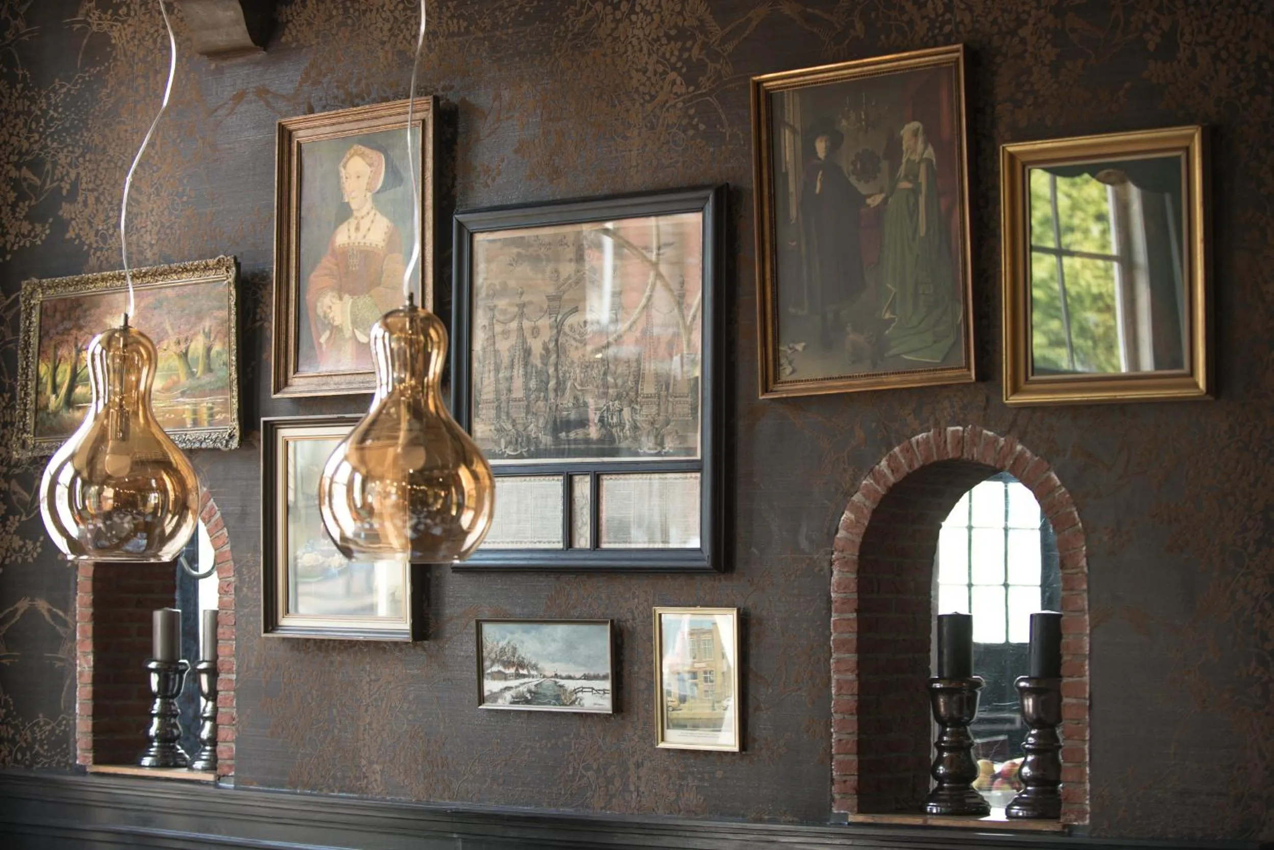 Decorative detail in City Hotel Nieuw Minerva Leiden