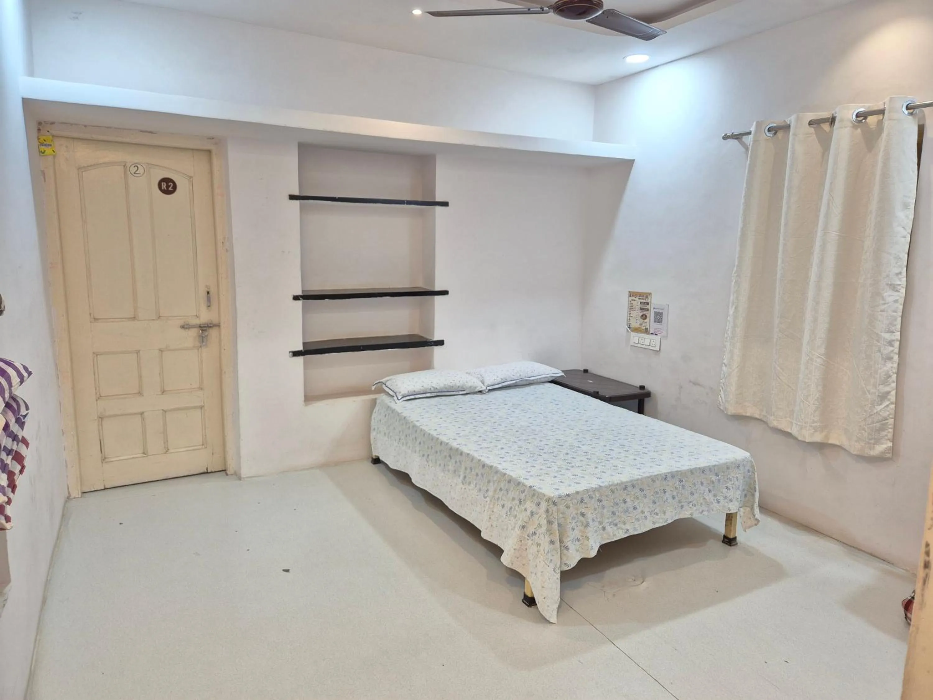 Shriguru Guest House Akkalkot