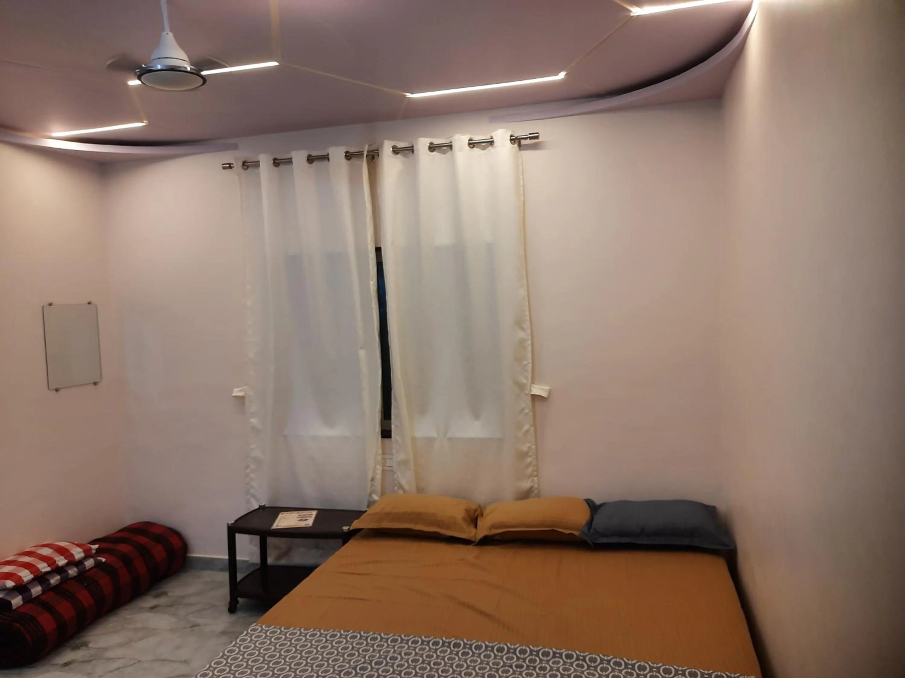 Shriguru Guest House Akkalkot