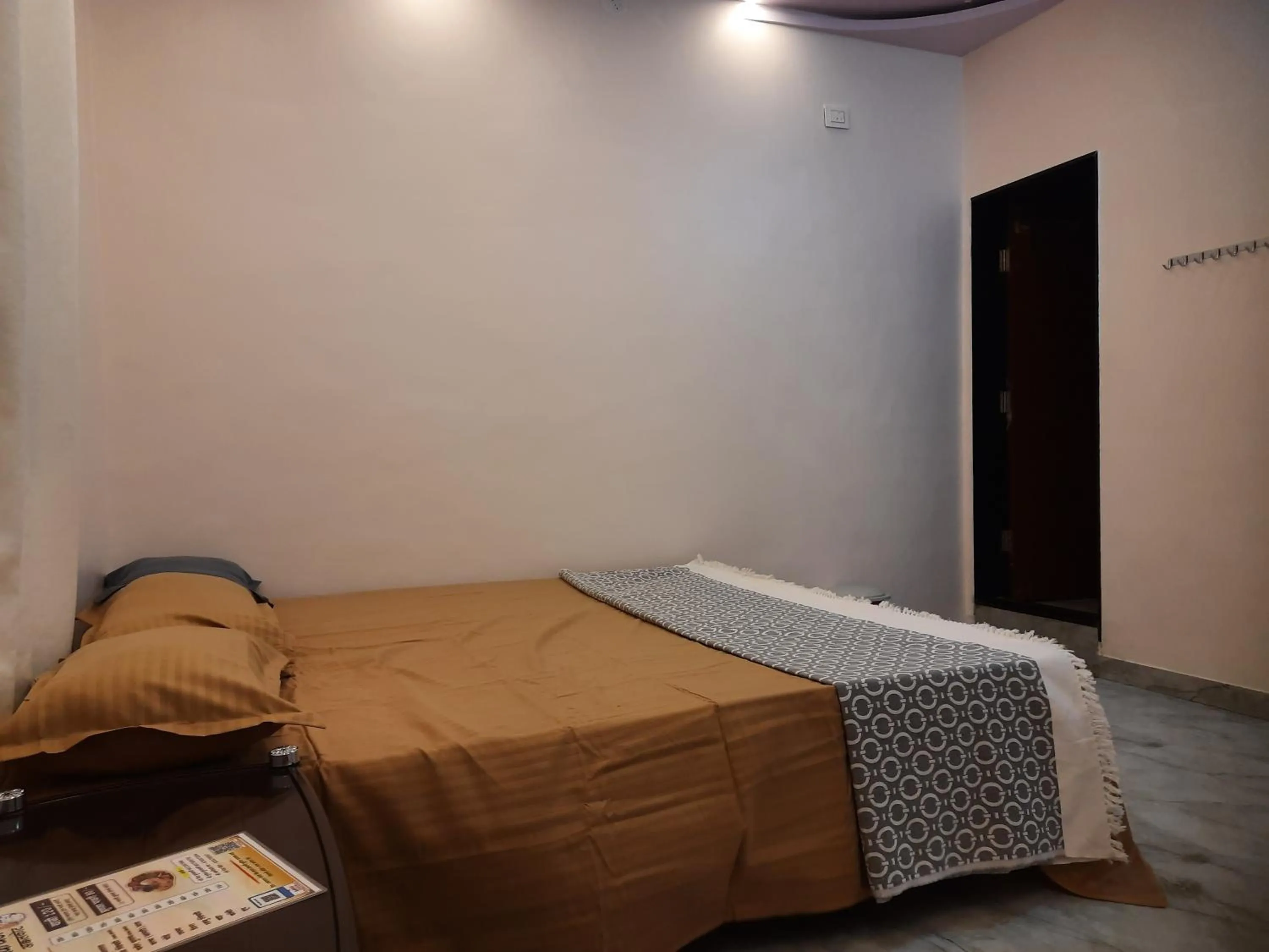 Shriguru Guest House Akkalkot