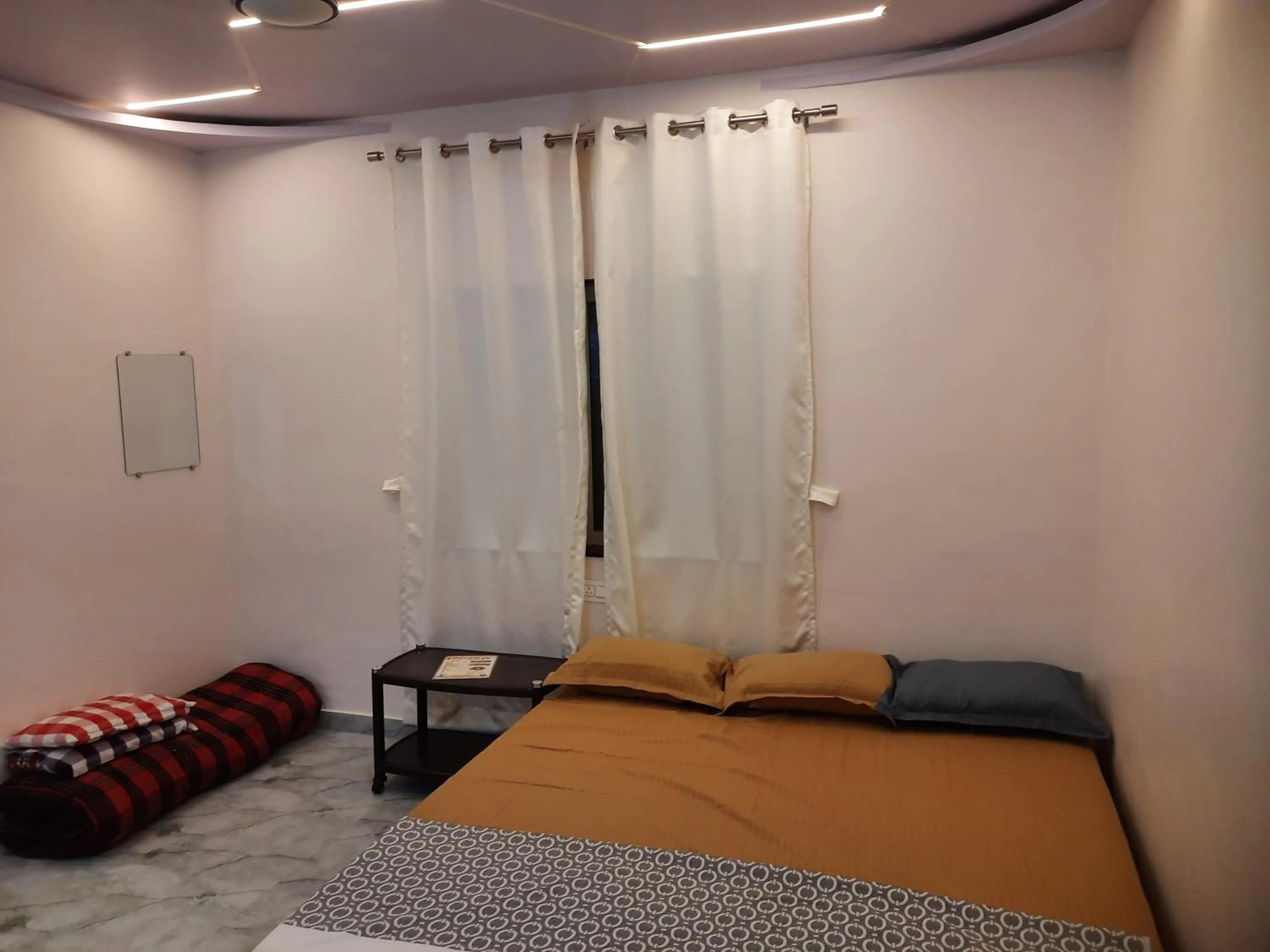 Shriguru Guest House Akkalkot