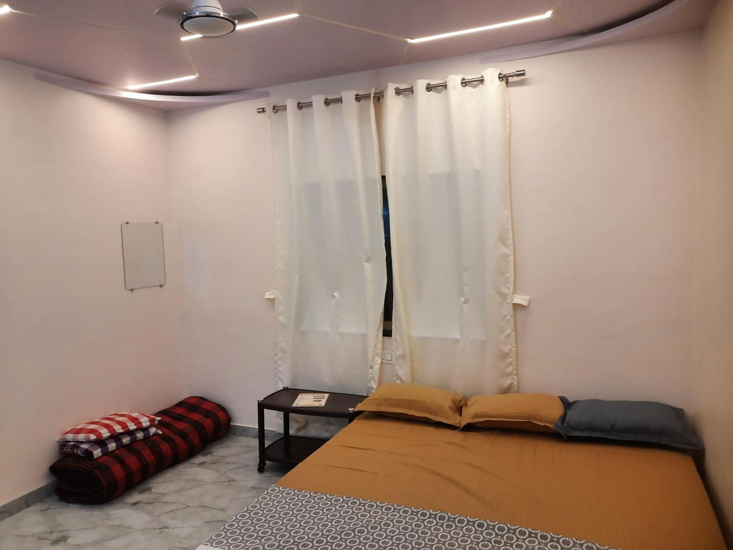 Shriguru Guest House Akkalkot