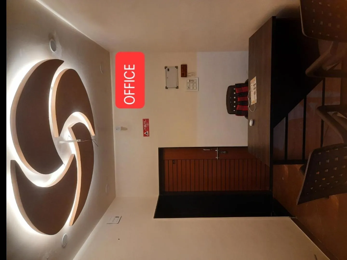 Property building in Shriguru Guest House Akkalkot