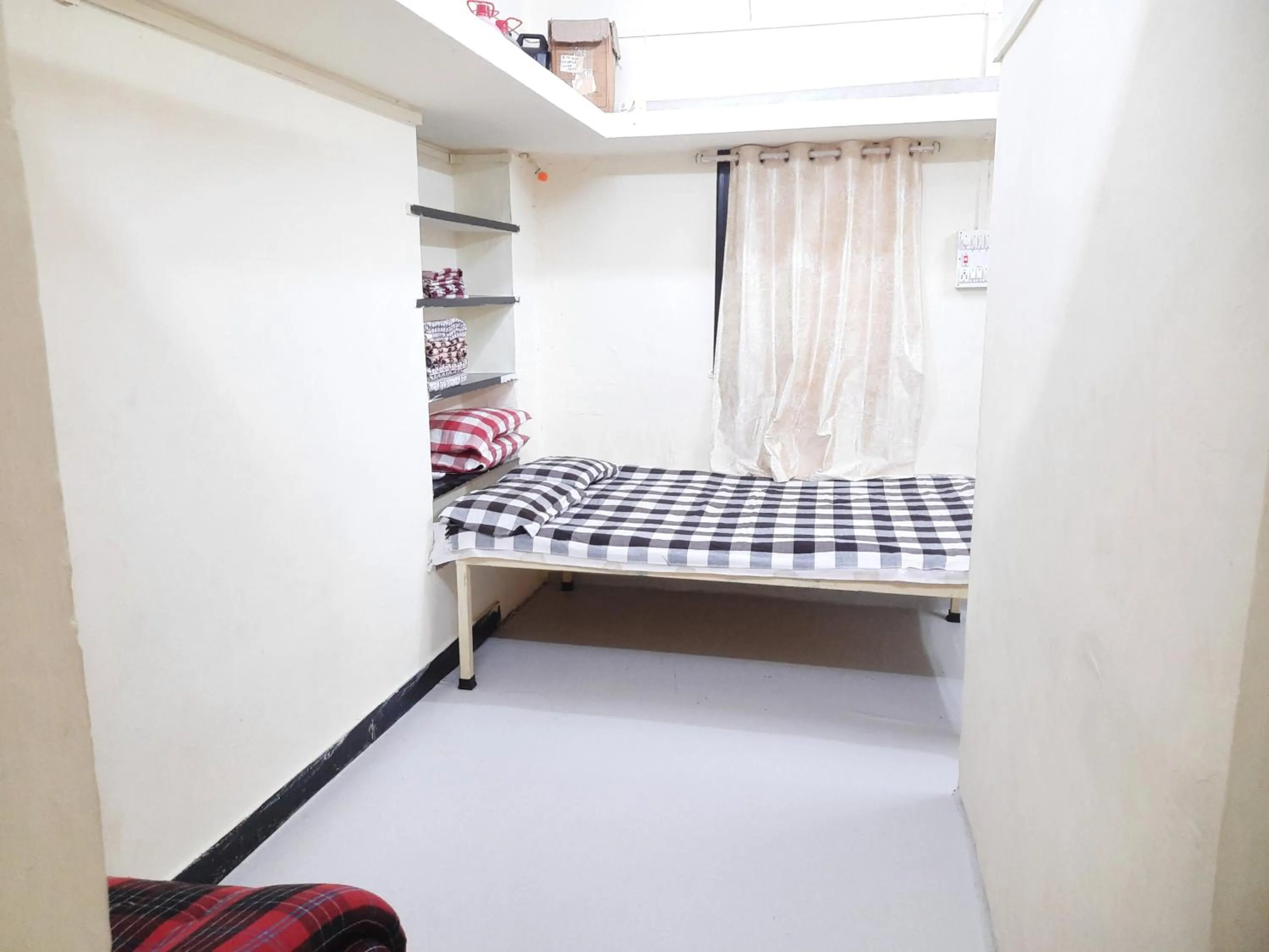 Shriguru Guest House Akkalkot