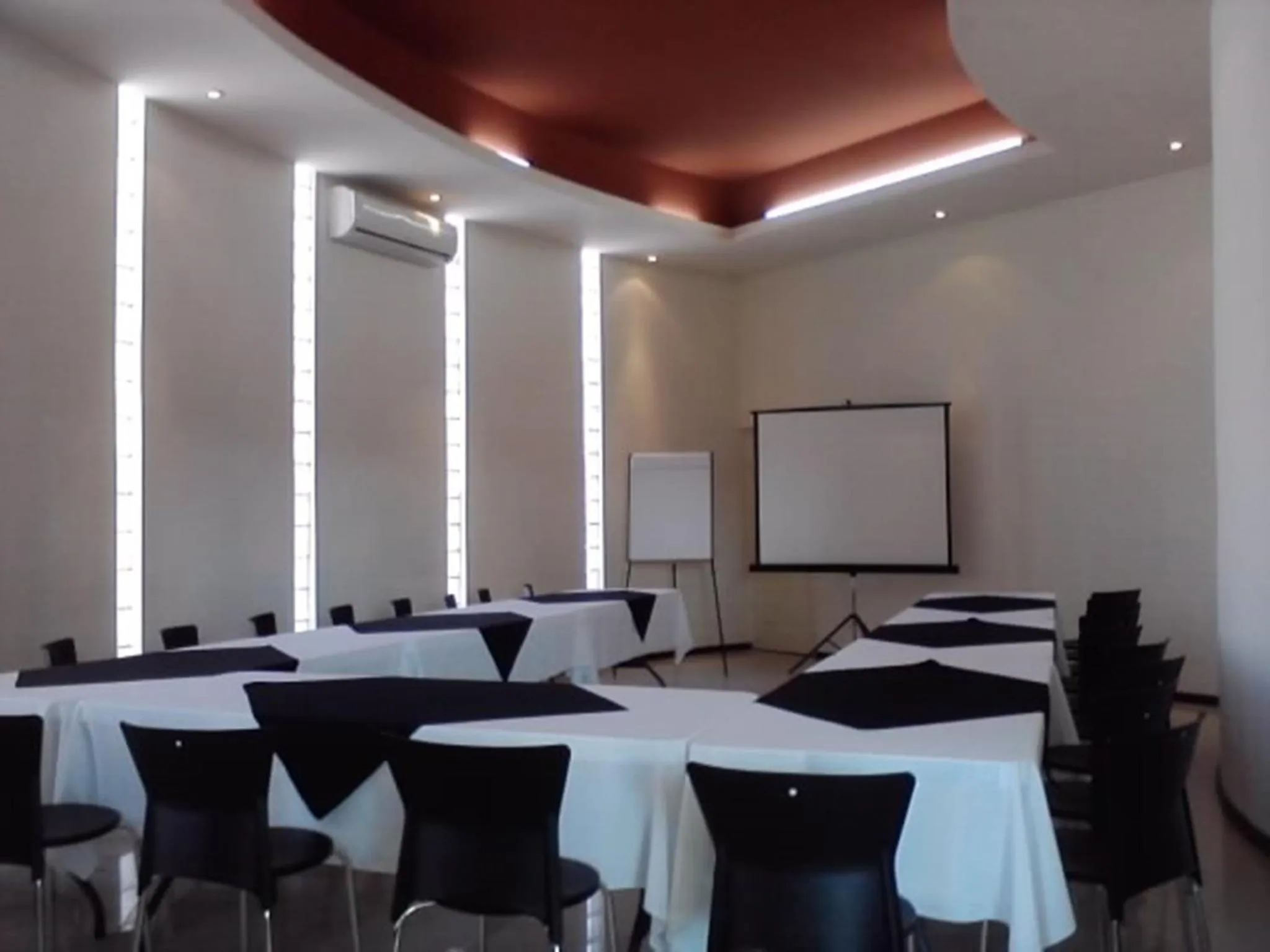 American Inn Hotel & Suites Delicias