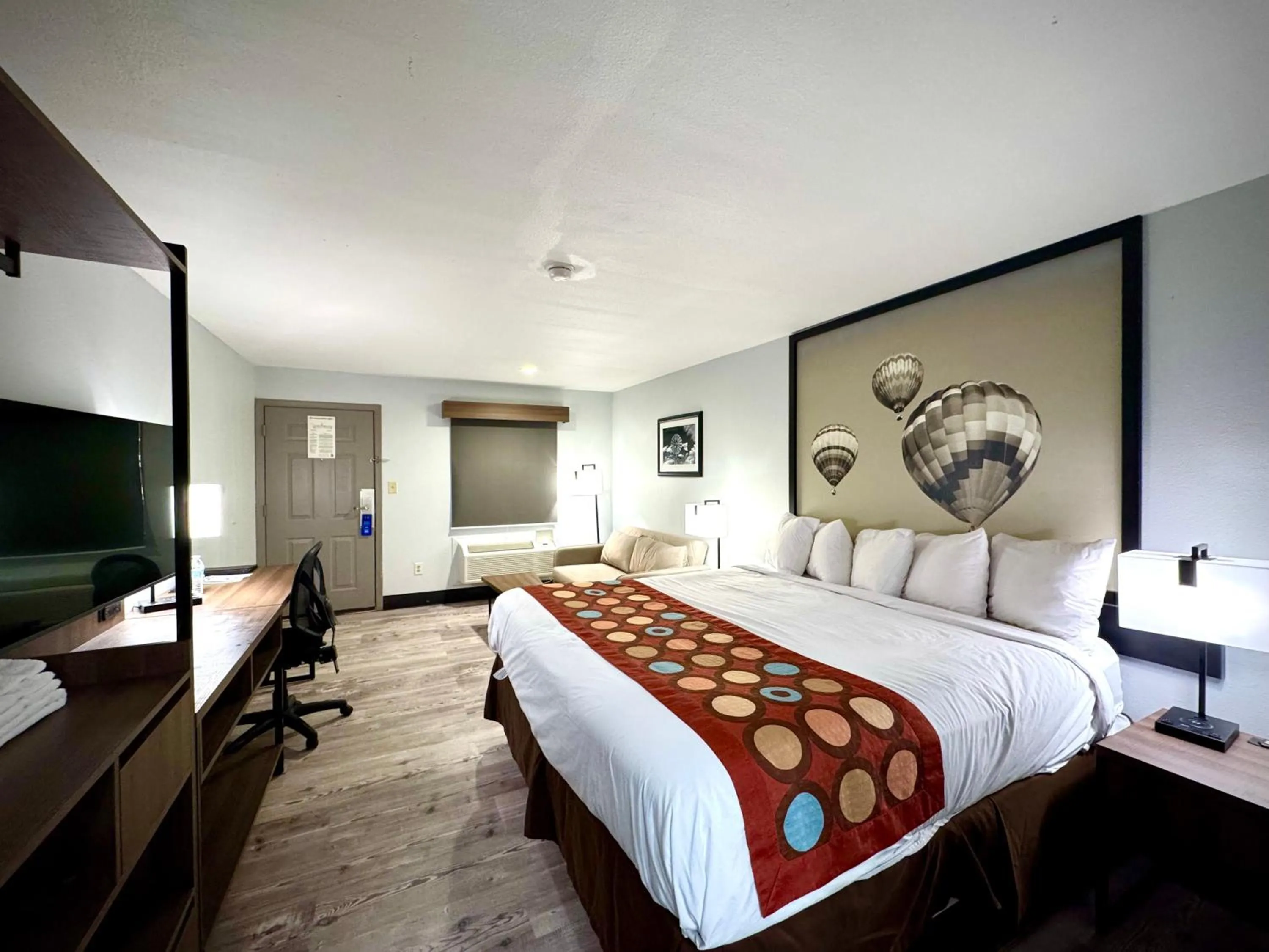 Bed in Super 8 by Wyndham Clovis