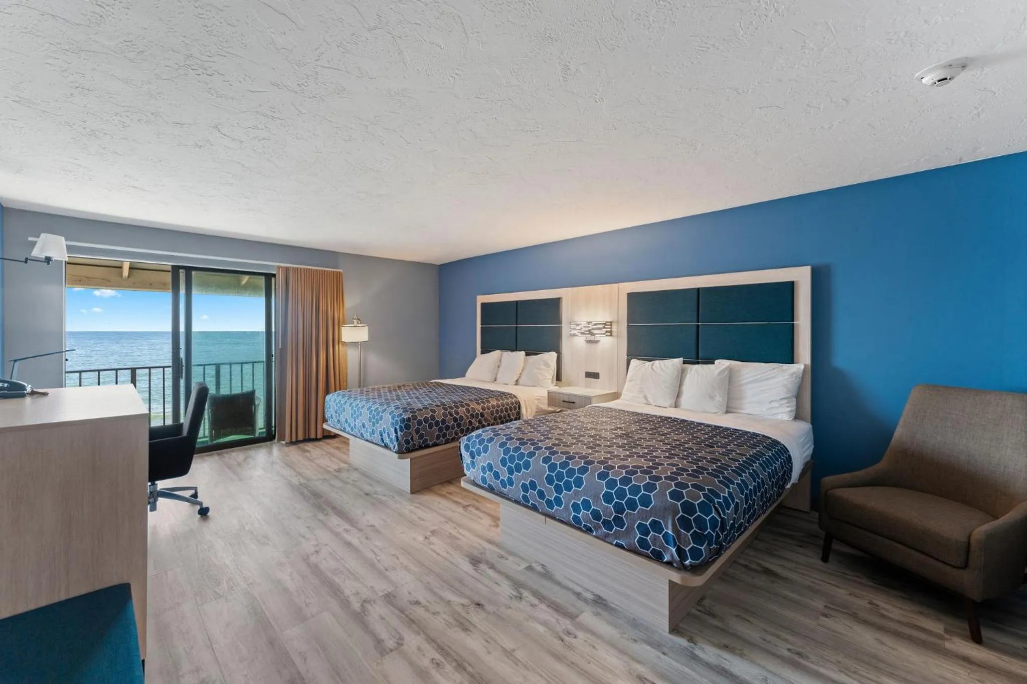 Bedroom, Bed in Pilgrim Sands on Long Beach