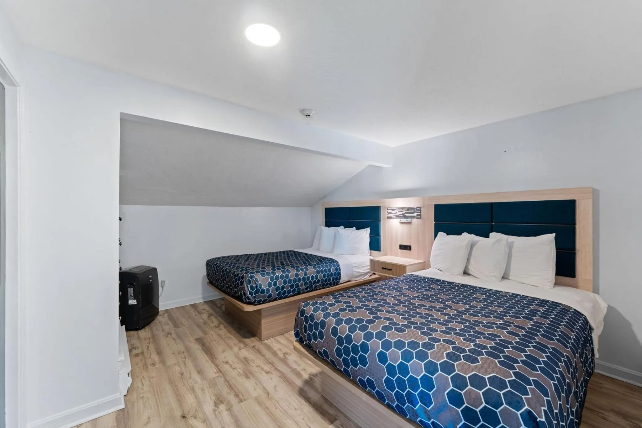 Bedroom, Bed in Pilgrim Sands on Long Beach