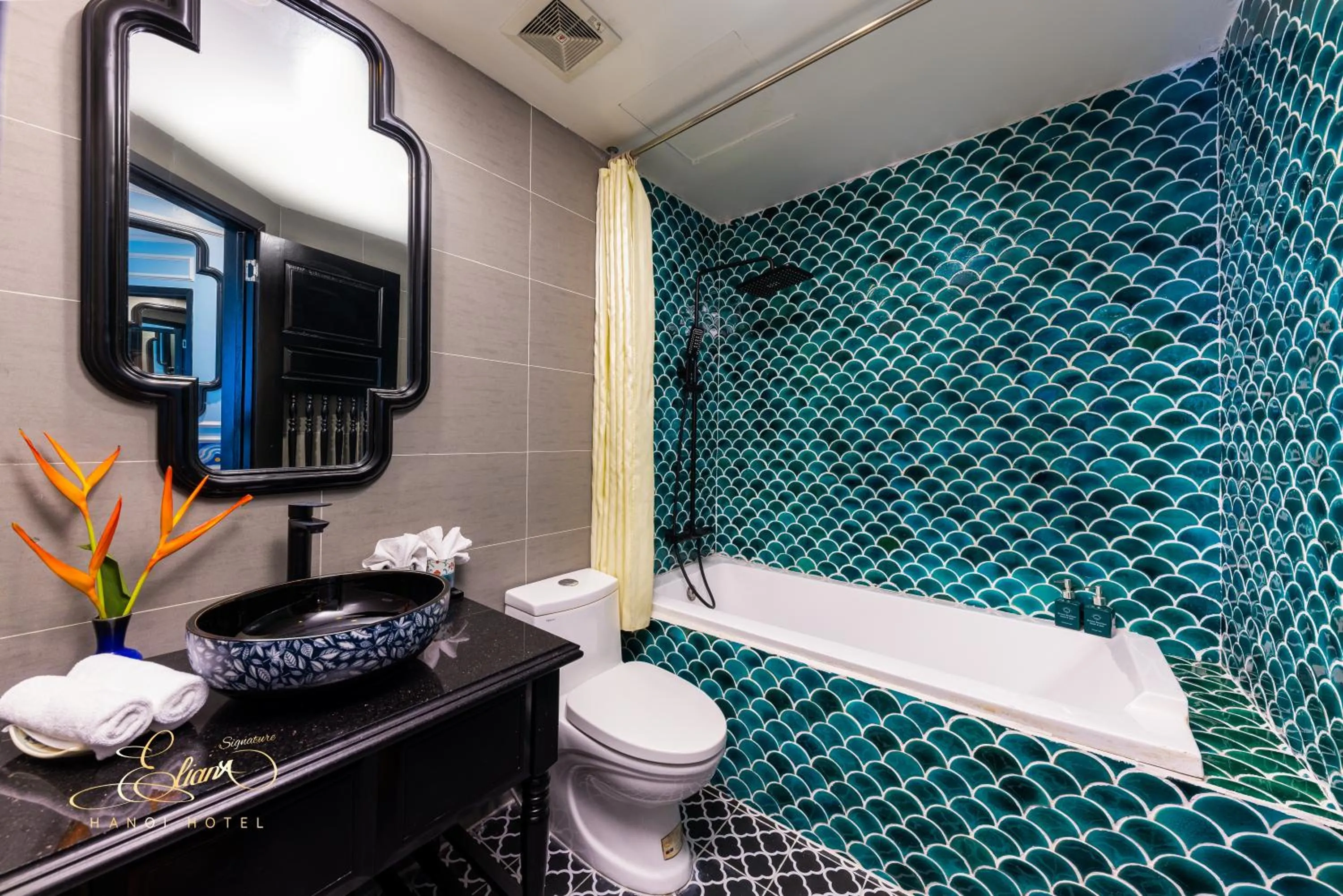 Shower in Eliana Signature Hanoi Hotel