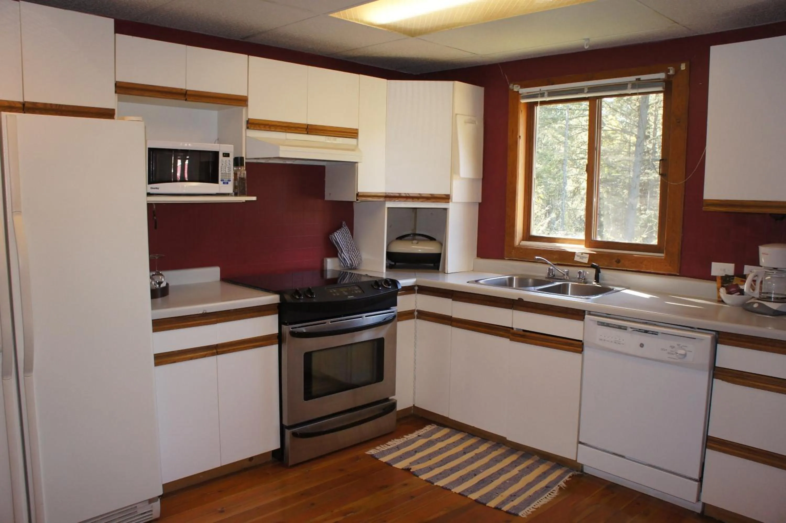 Kitchen or kitchenette in Fairmont Mountain Bungalows