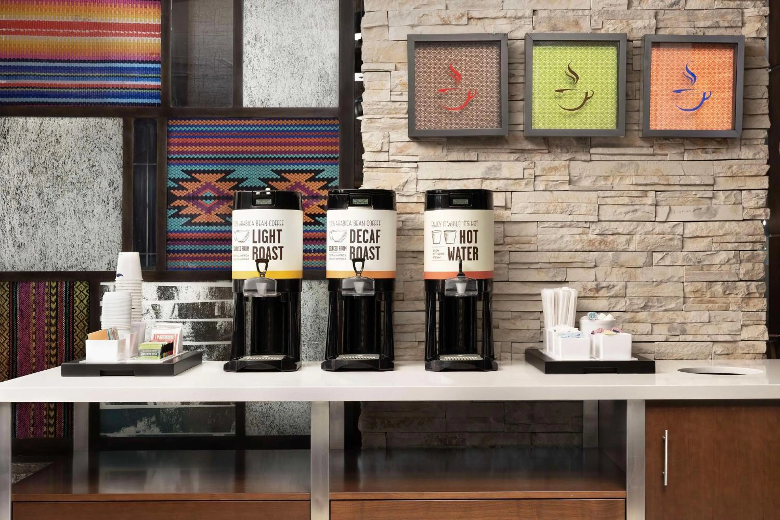 Dining area in Hampton Inn & Suites El Paso/East