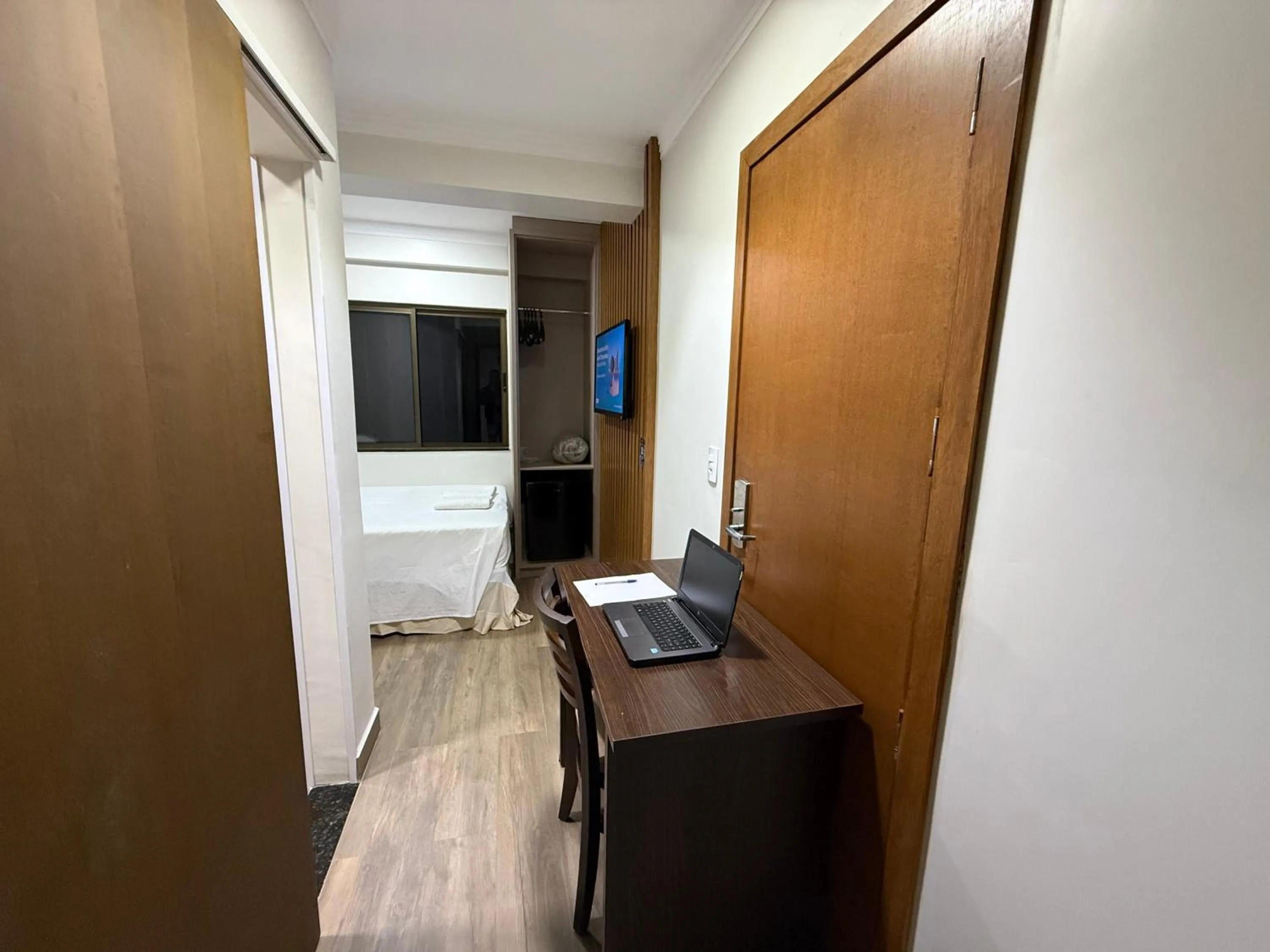 Master Gold Hotel Express