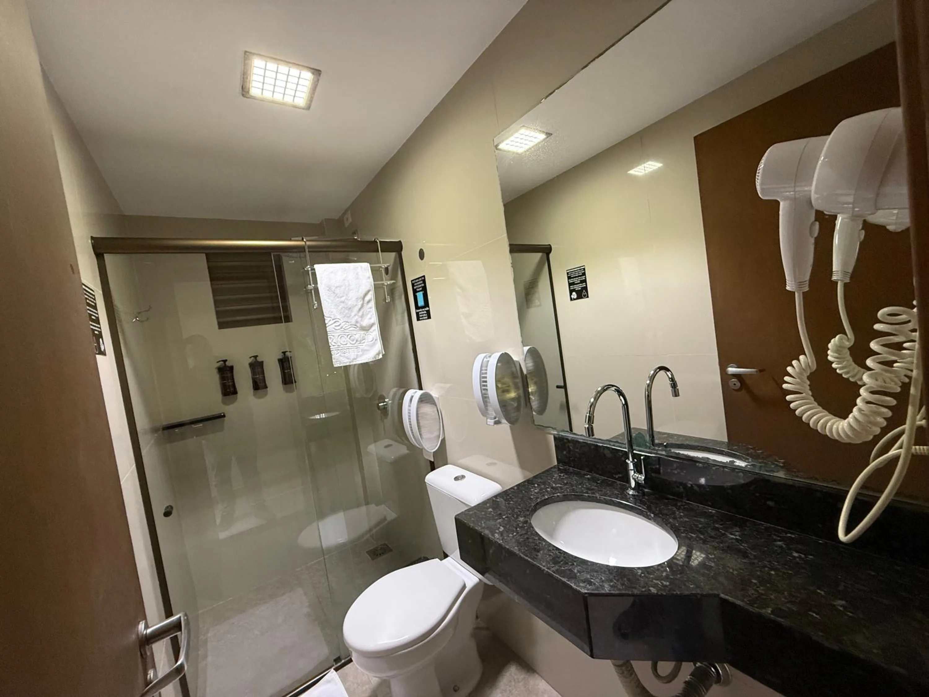 Bathroom in Master Gold Hotel Express