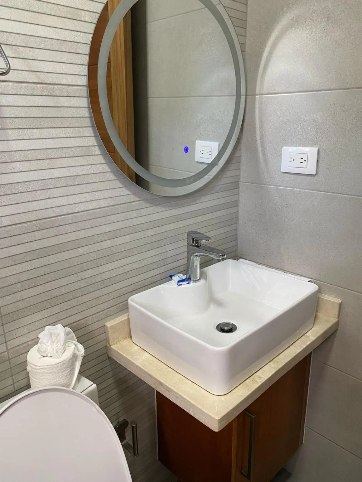 Bathroom in New Garden Hotel