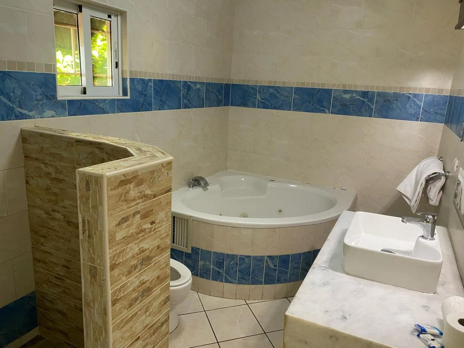 Bath in New Garden Hotel