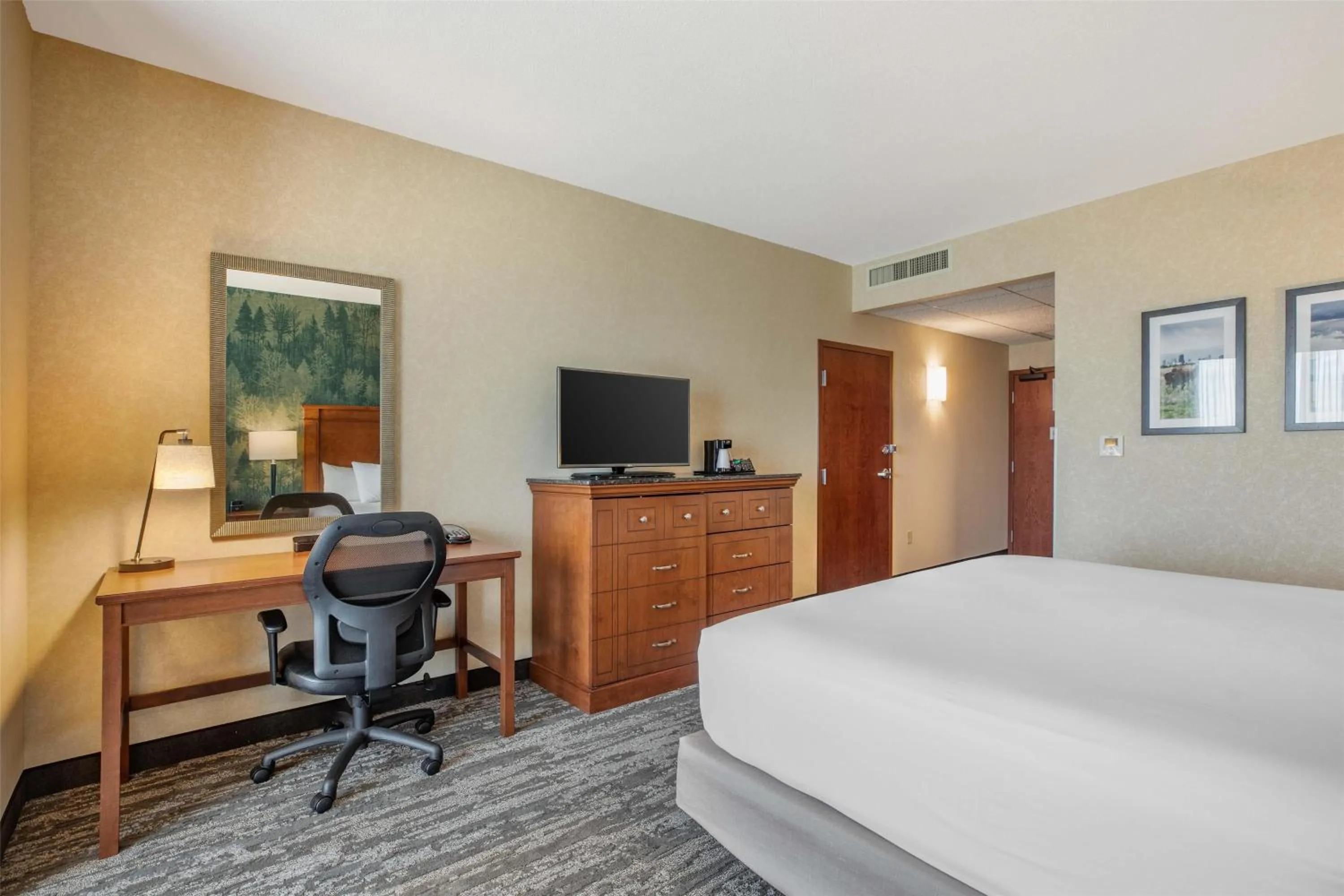 Bedroom, Bed in Drury Plaza Hotel Denver Central Park