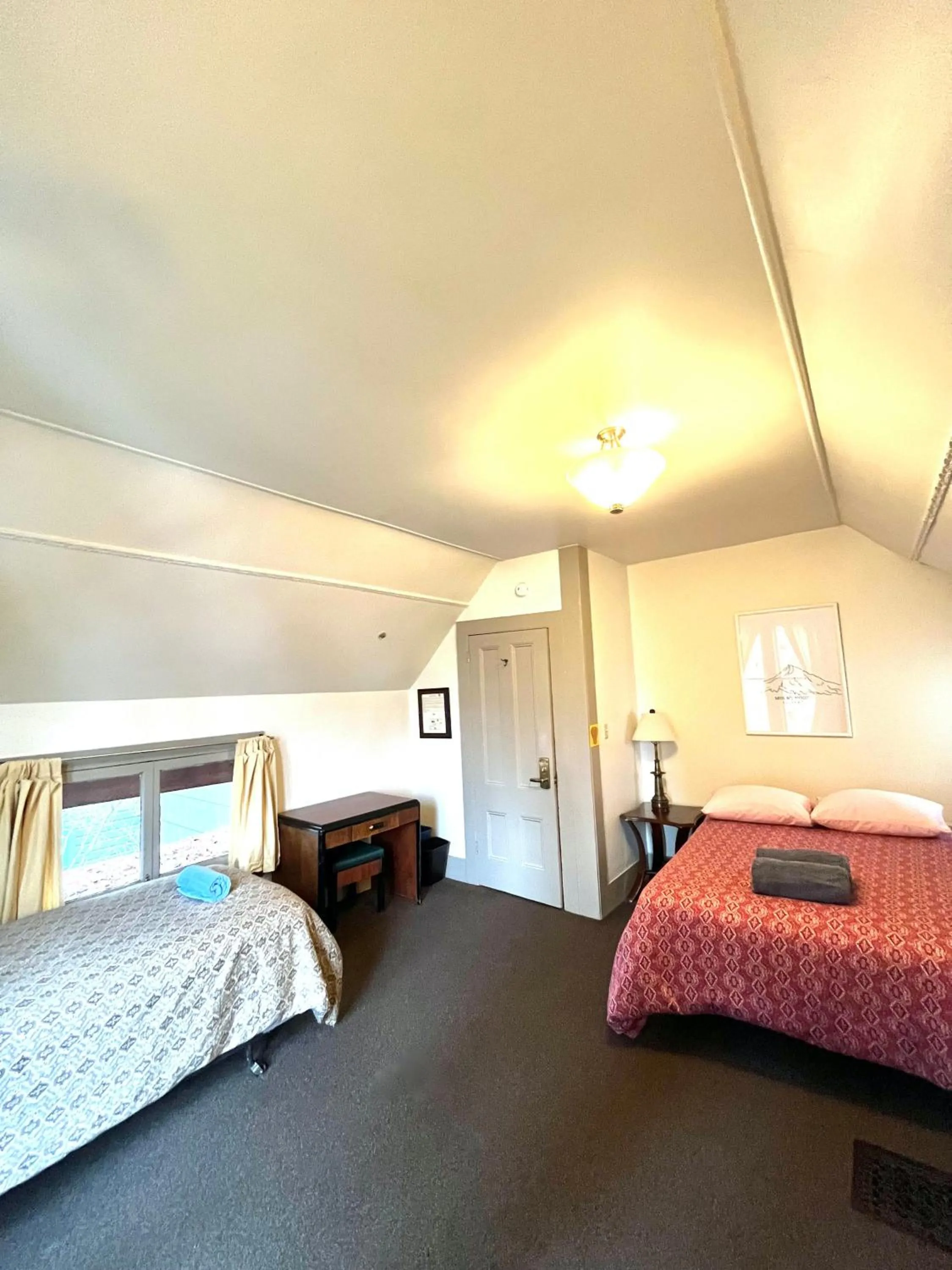 Bed in Northwest Portland Hostel