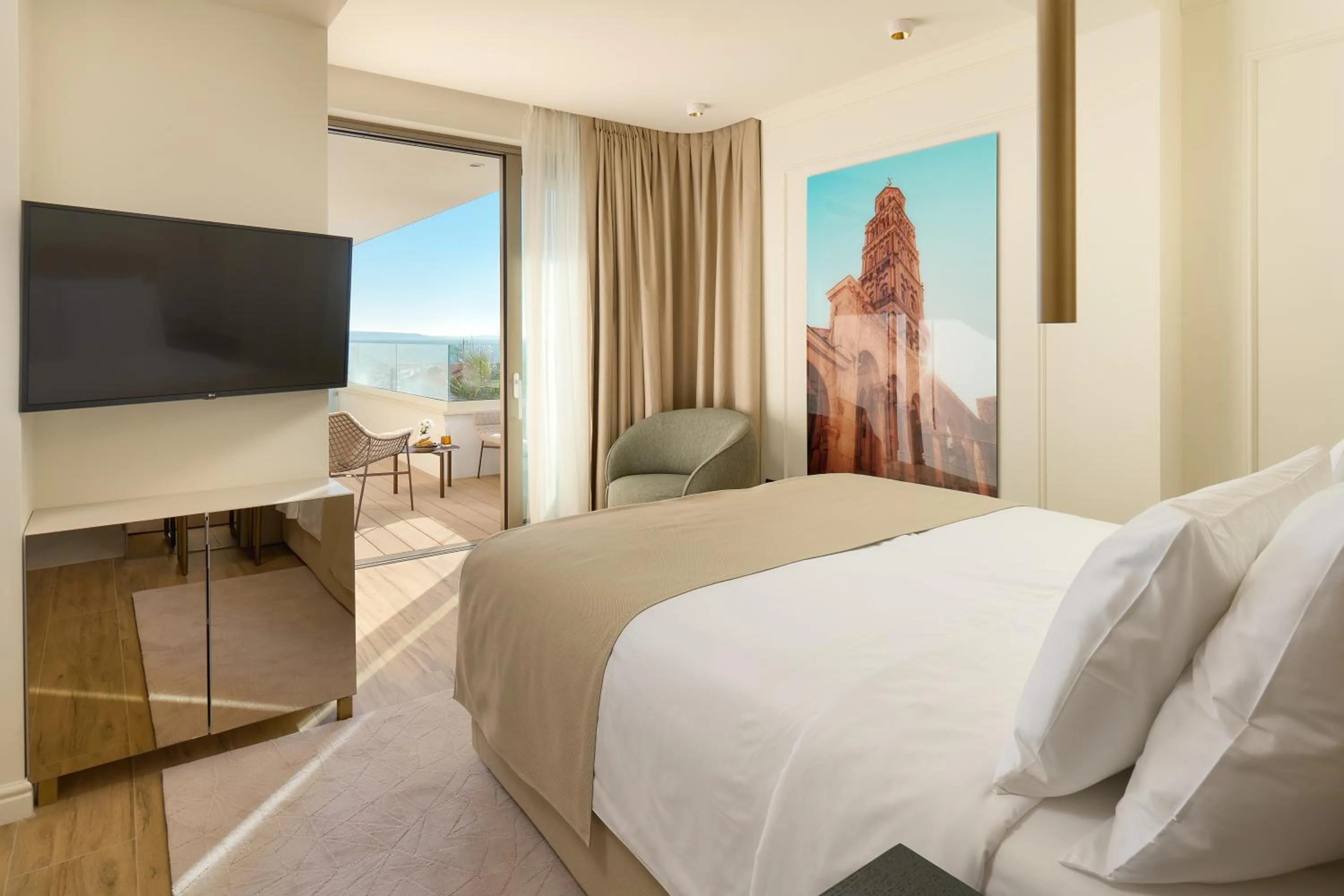 Bed in Mirari Boutique Hotel