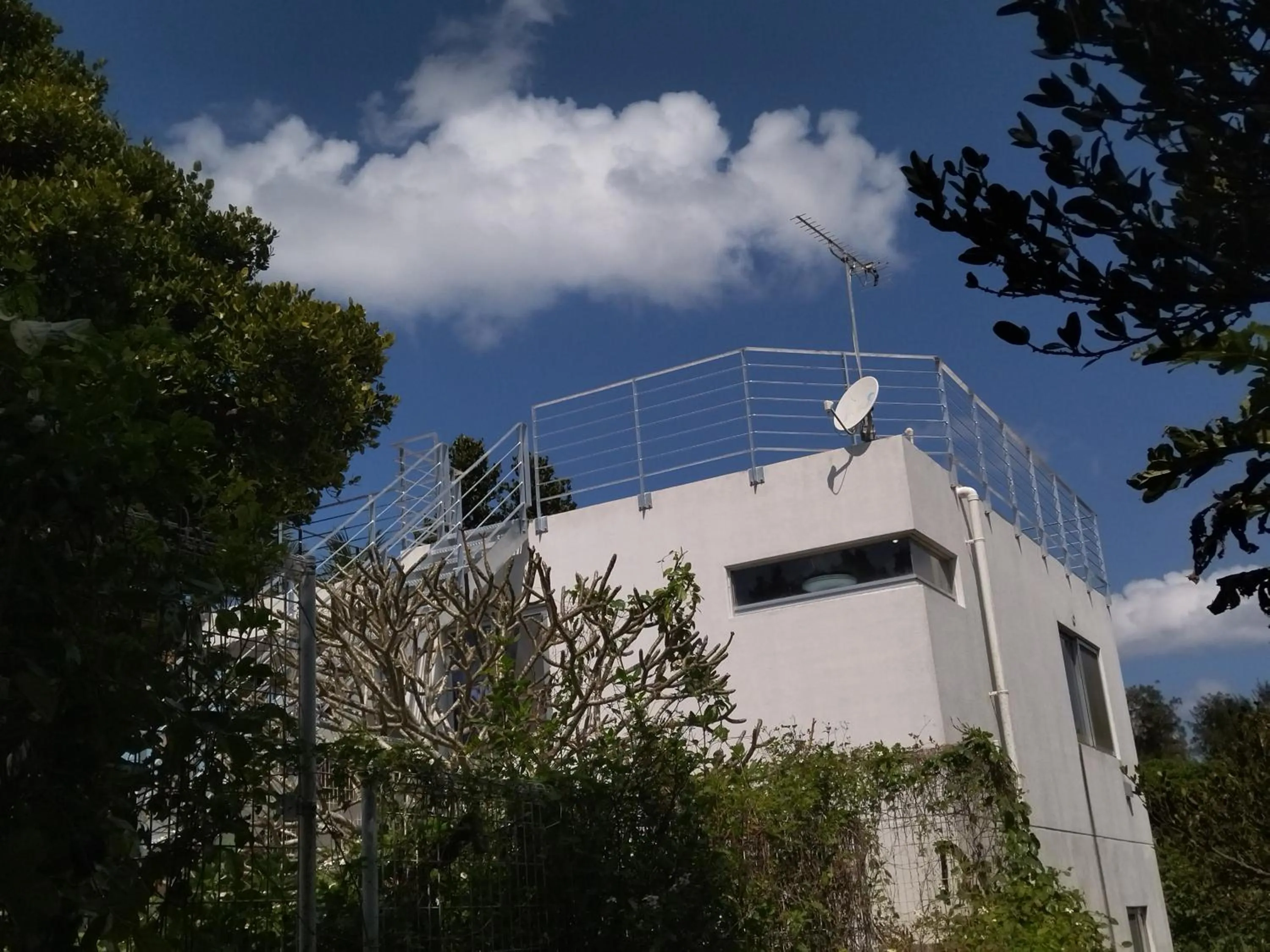 Holiday House Ryukyu-an "MUSIC HOSTEL"