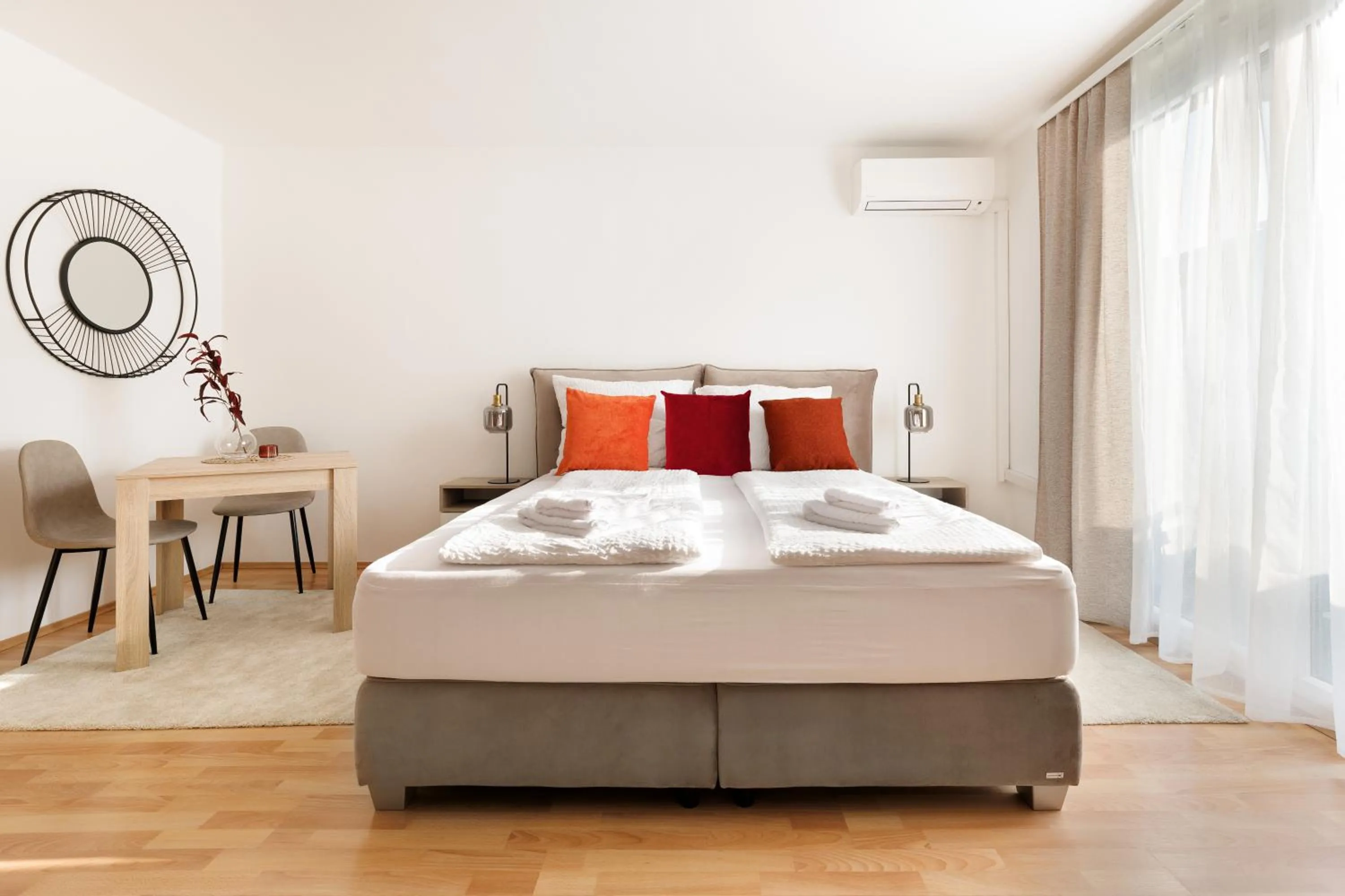 Bed in NEU! Apartment mit Klimaanlage, nahe Hauptbahnhof