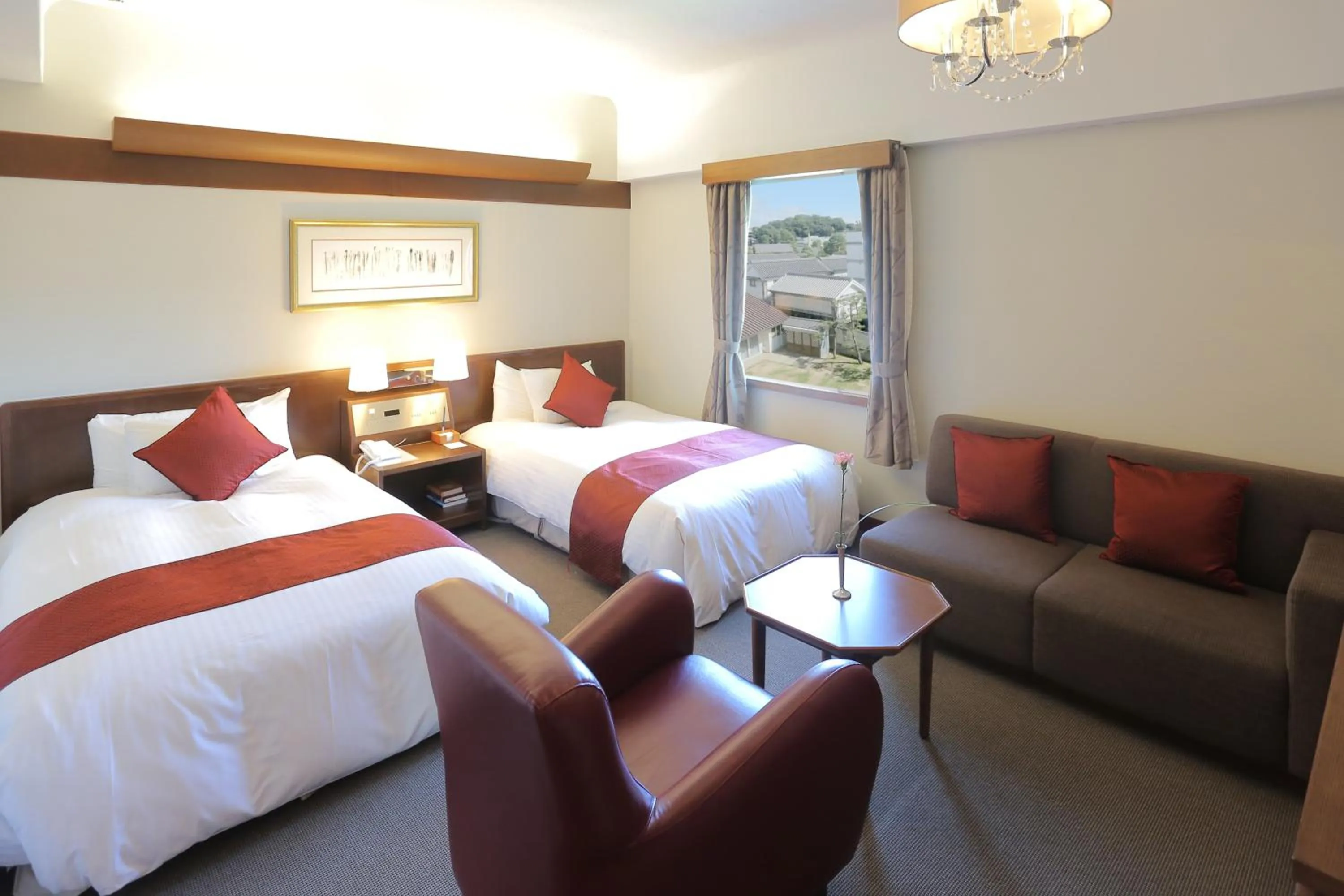 Photo of the whole room, Bed in Kurashiki Kokusai Hotel