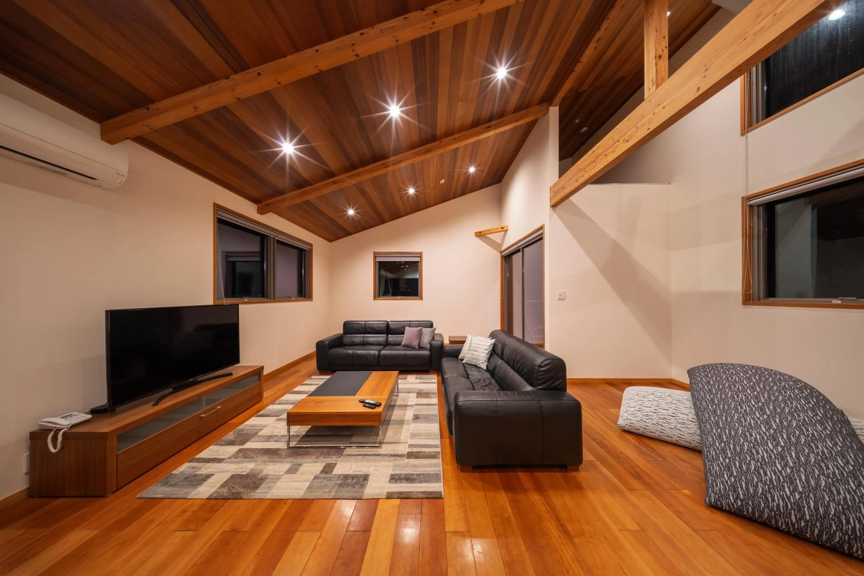 Communal lounge/ TV room in Bluebird Chalets by The Hakuba Collection