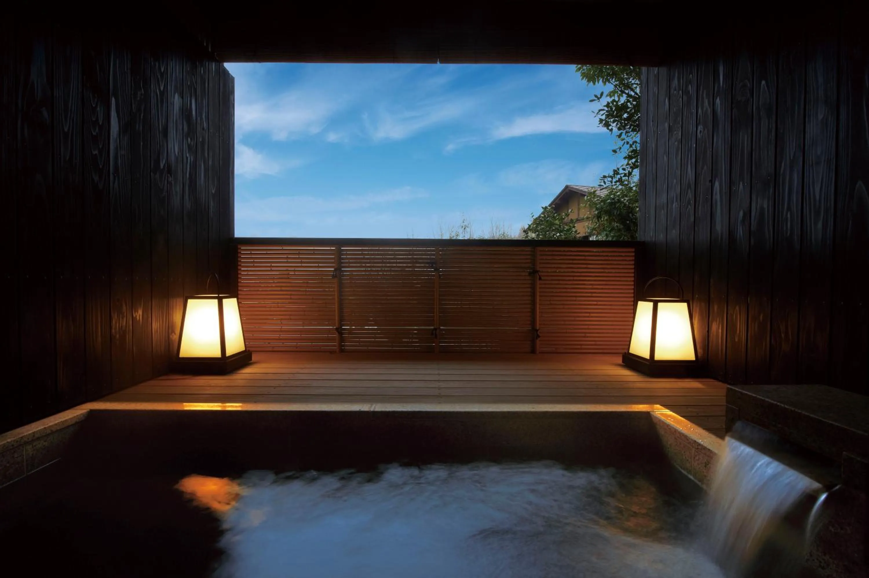 Hot Spring Bath in Hotel Yumeshizuku