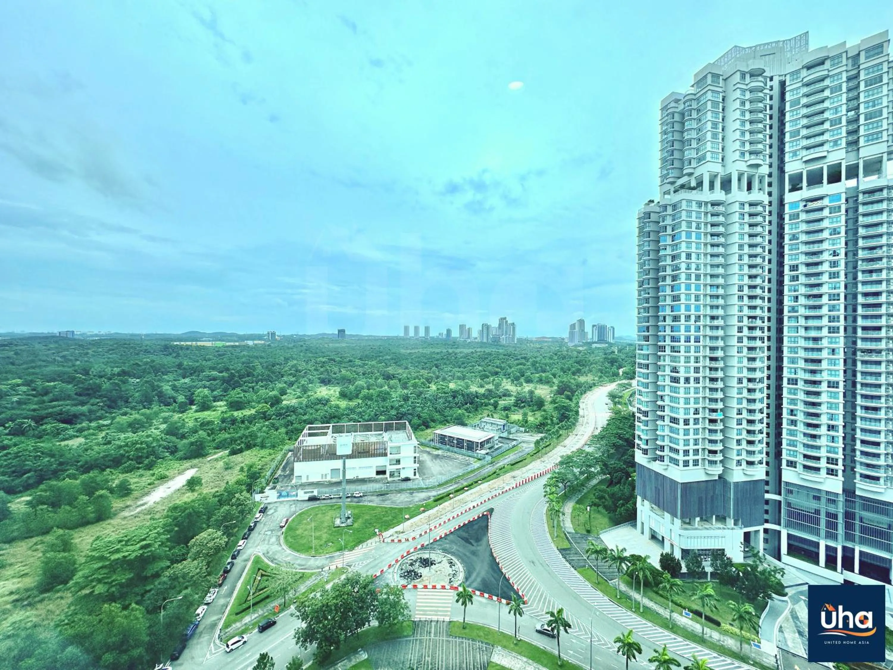 Street view in Pine Tree Suites by RR JBcity