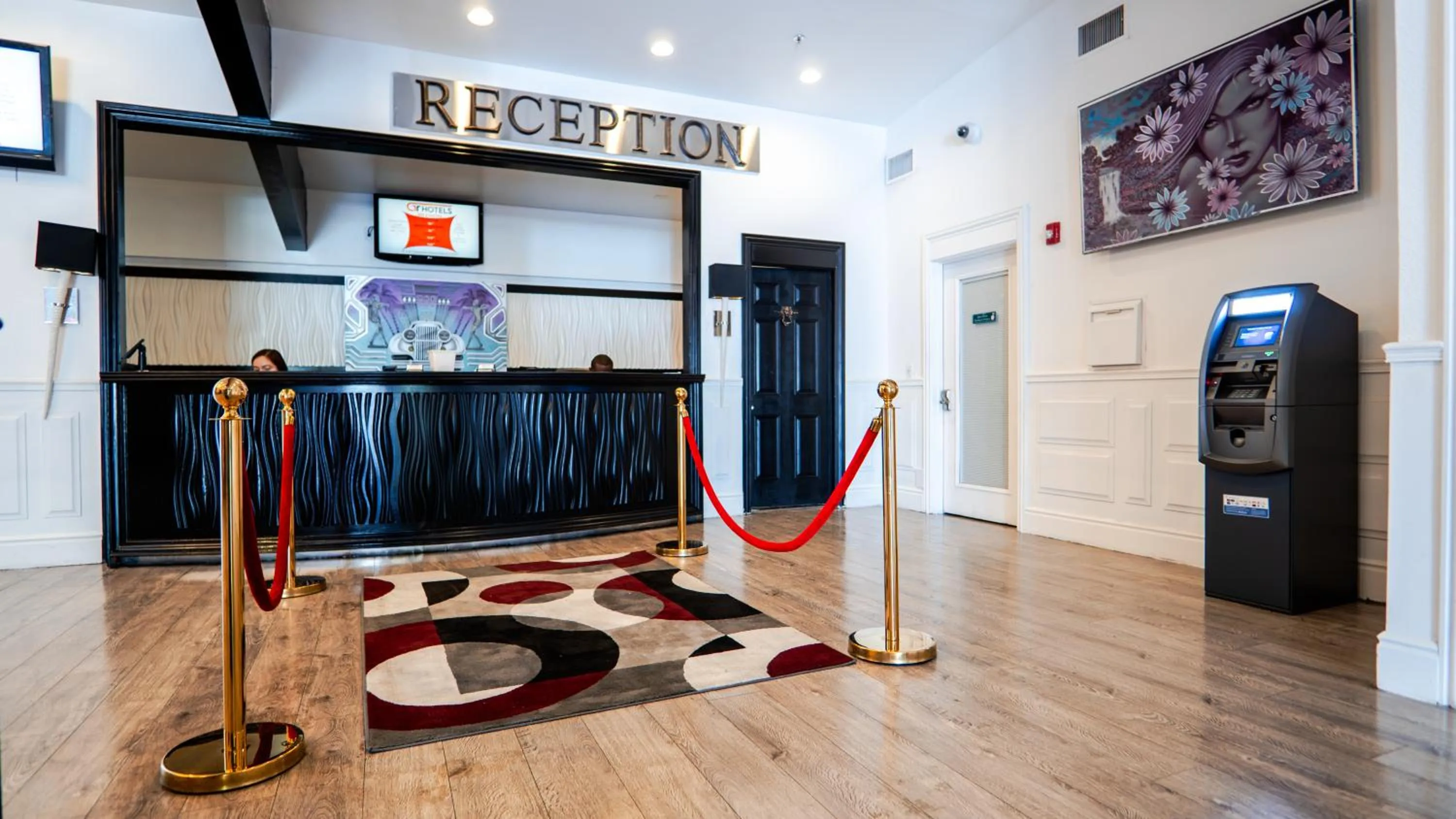 Lobby or reception in Motel 6 Victorville, CA - Civic Center - Route 66