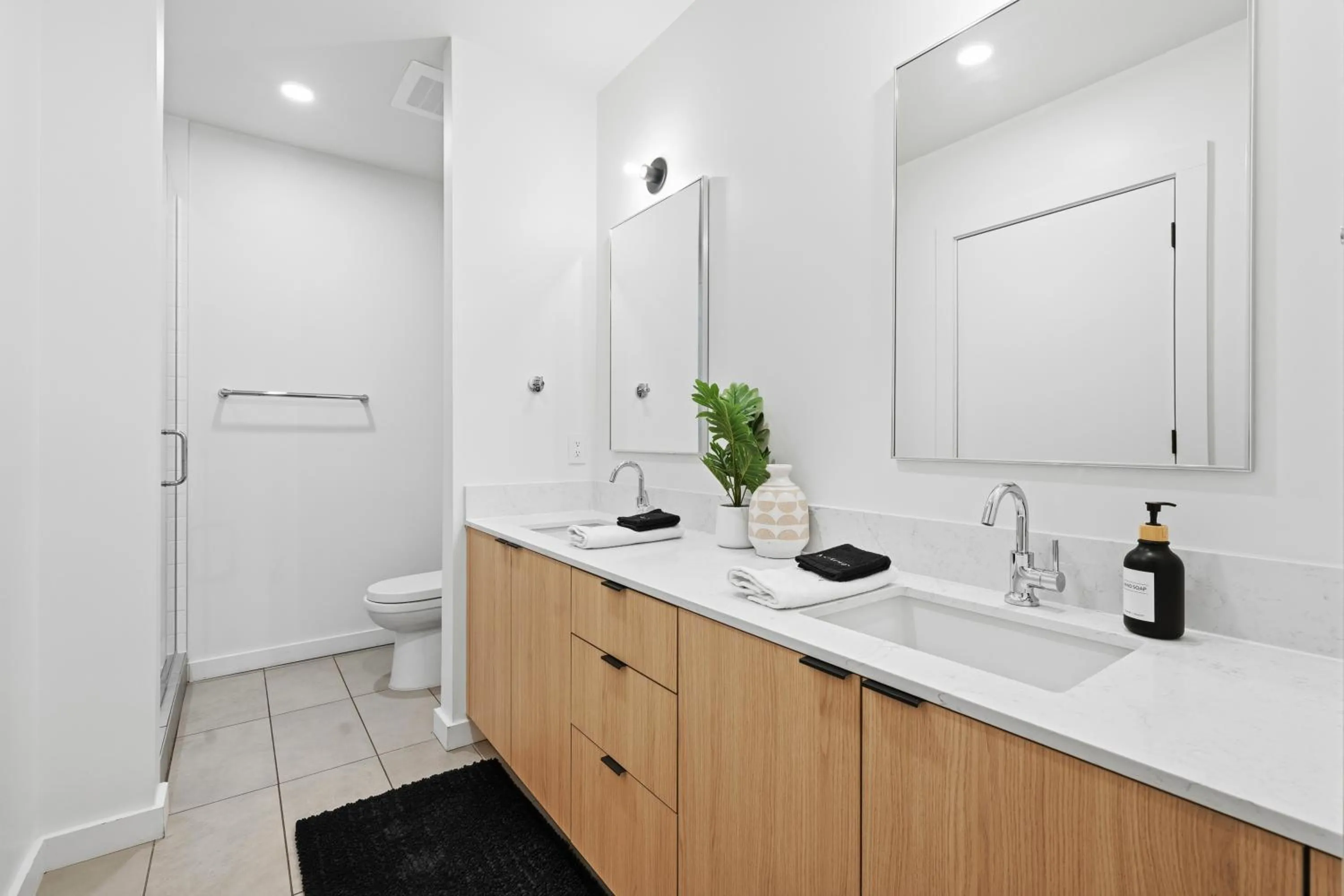 Bathroom in Hyve