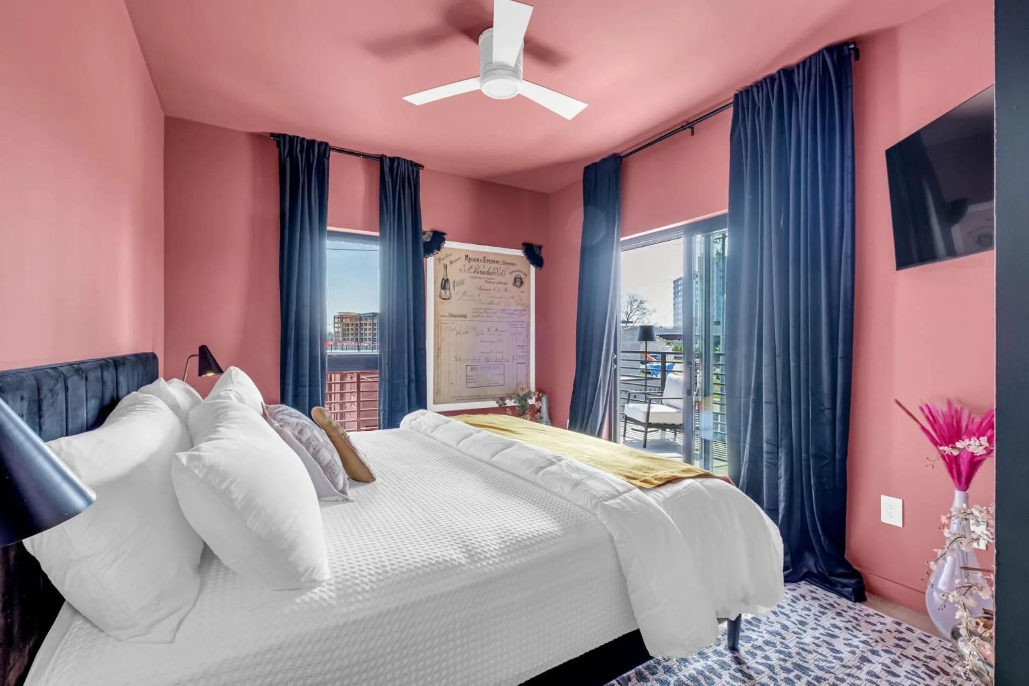 TV and multimedia, Bed in Hyve