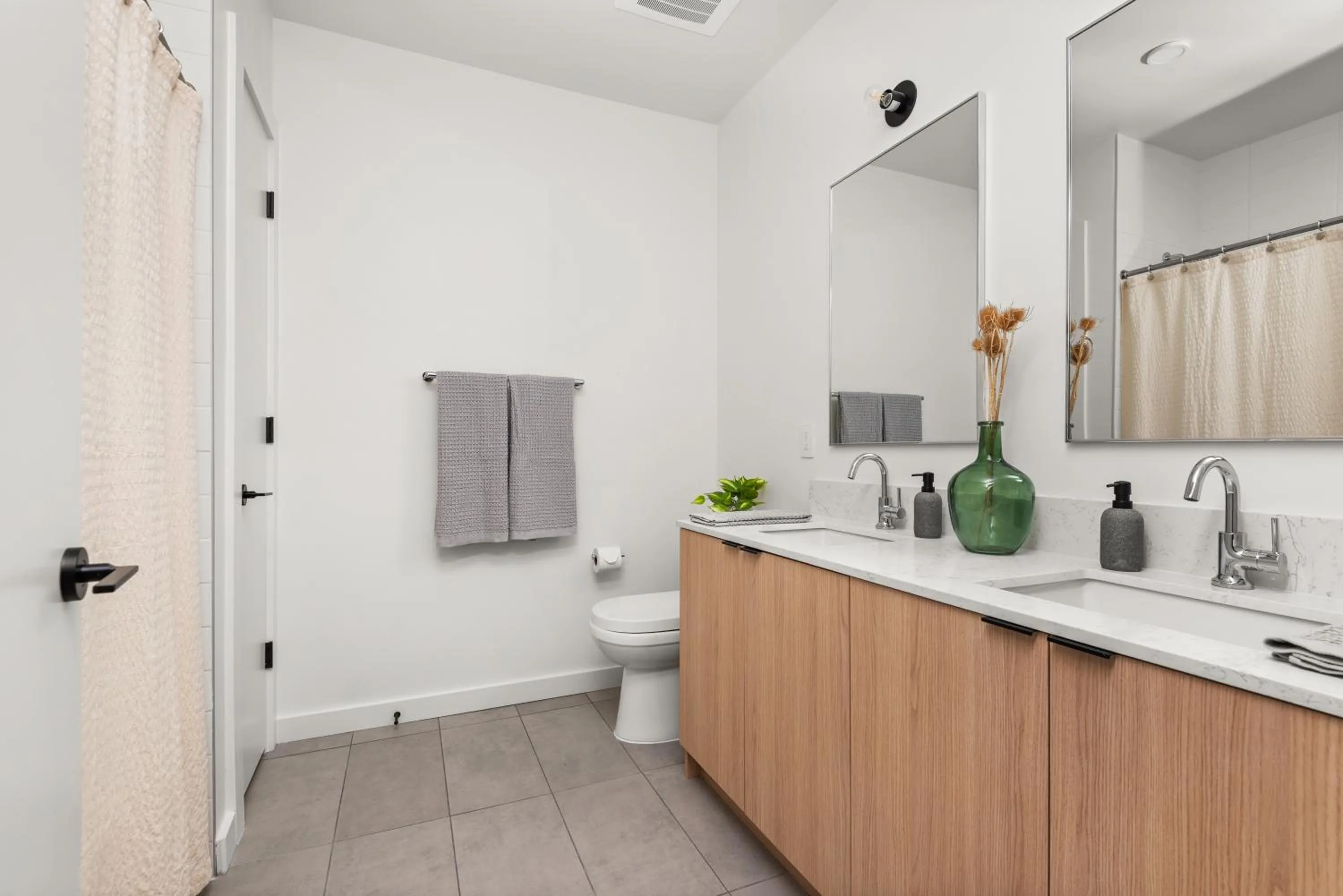 Toilet in Hyve