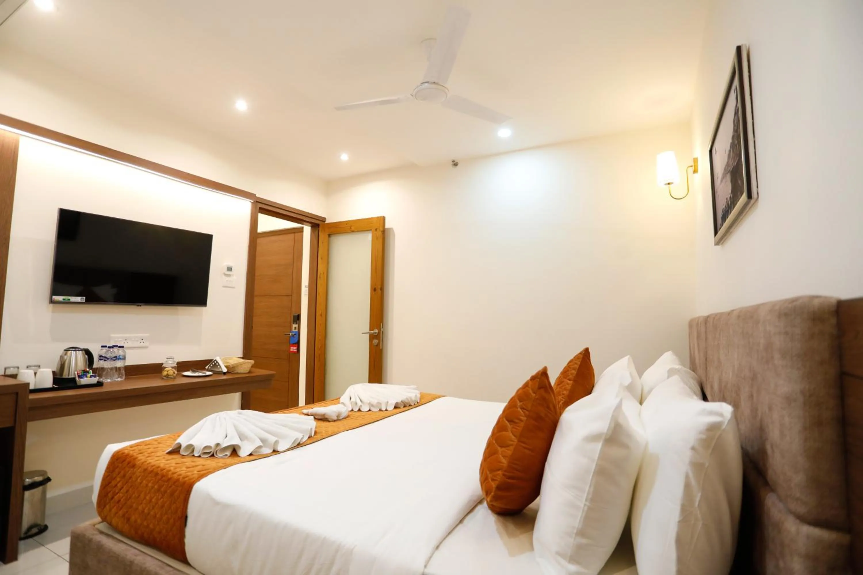 Bedroom, Bed in Hotel Dolphin International